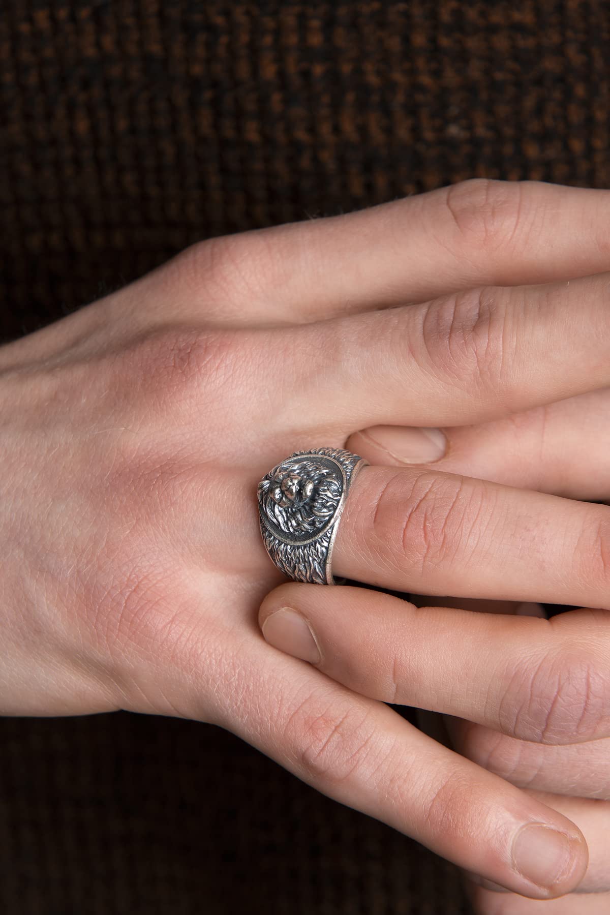 Silver Lion Head Ring for Men - Sterling Silver Rhodium Plated Lion Jewelry - Zodiac Leo Sign Ring - Angry Lion Design (Size 8.5) - Perfect Gift for Him, Birthday & Anniversary Present - Ideal for Everyday Wear, Special Occasions & Leo Zodiac Lovers