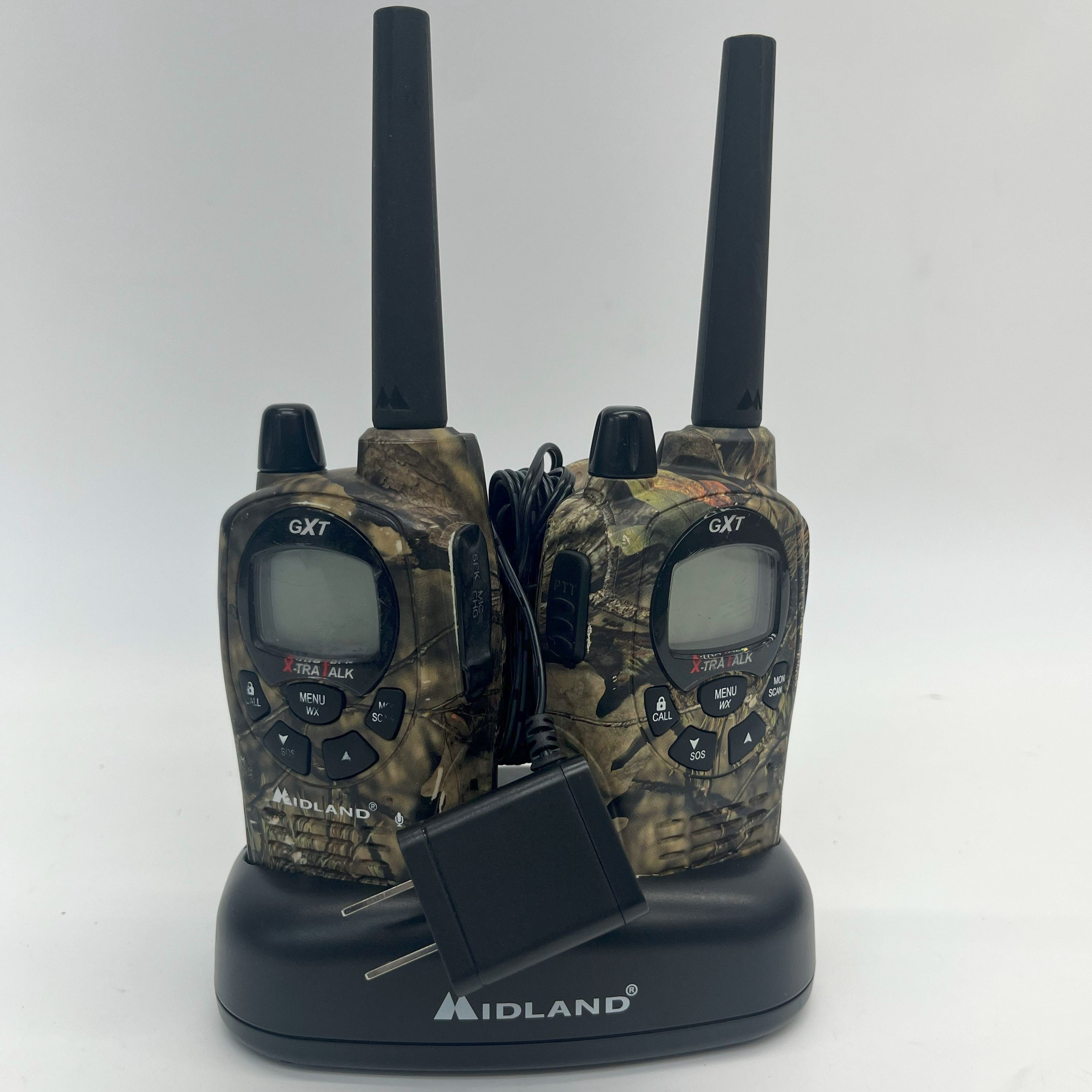 Midland GXT1050VP4 Oak Camo FRS Two-Way Radios with USB Charger - Long Range Walkie Talkies for Hunting, Hiking & Outdoor Adventures