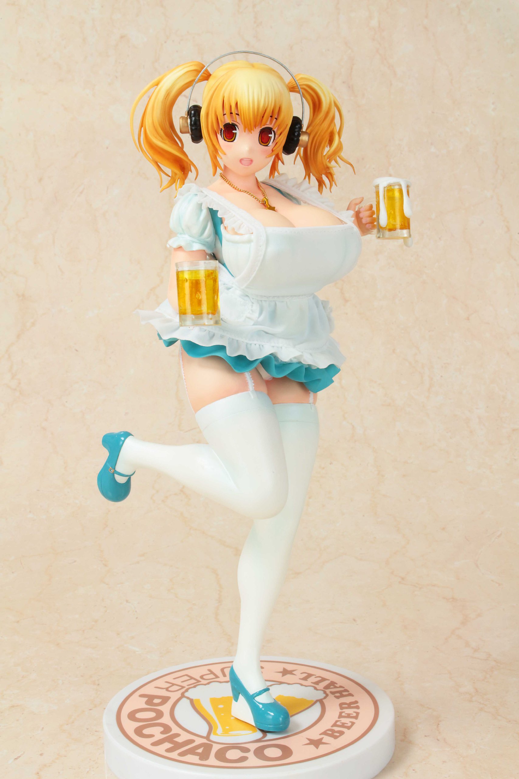 Aplus Nitro Super Sonic: Super Pochaco Beer Girl PVC Figure (1:6 Scale) - Anime Collectible for Display & Gaming Room Decor