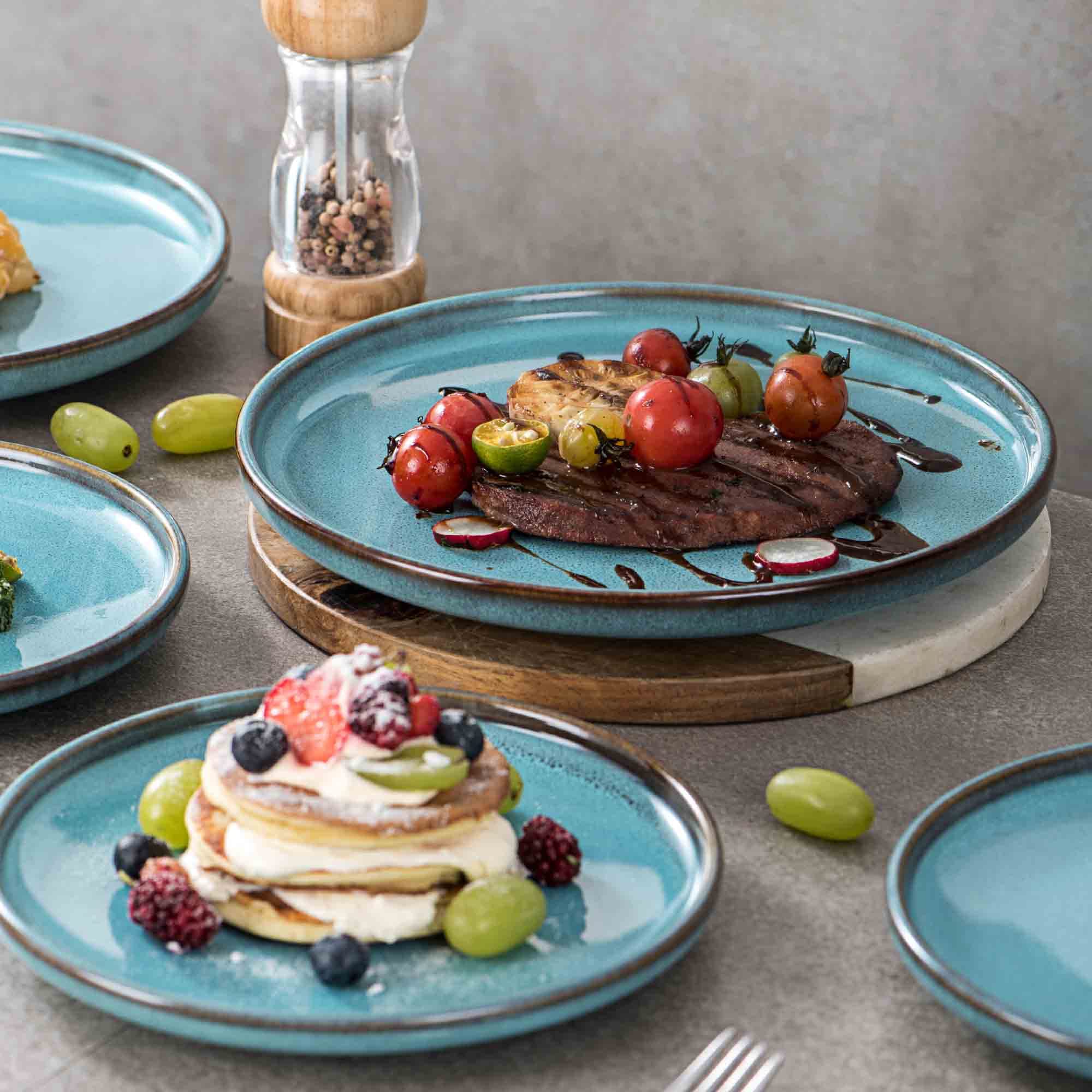 Henten Home 10 Inch Ceramic Dinner Plates Set of 4 - Porcelain Pasta Plates, Fluted Round Plates for Kitchen, Steak, Salad - Scratch Resistant, Dishwasher & Microwave Safe (Aqua) - Perfect for Dining, Entertaining & Restaurant Use