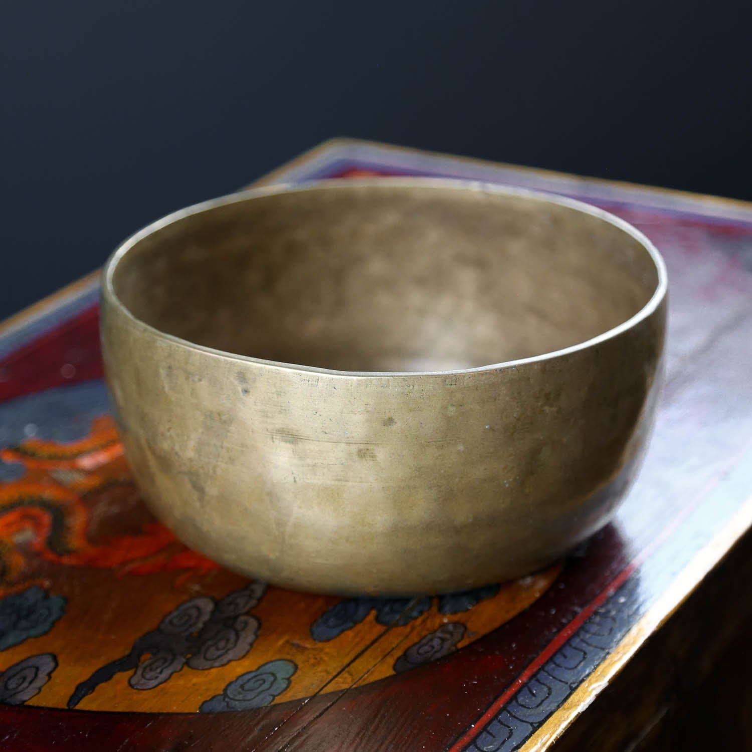 Heart Chakra Singing Bowl - Antique Tibetan Meditation Bowl for Sound Healing, Yoga & Spiritual Balance | Perfect for Meditation, Relaxation & Energy Cleansing
