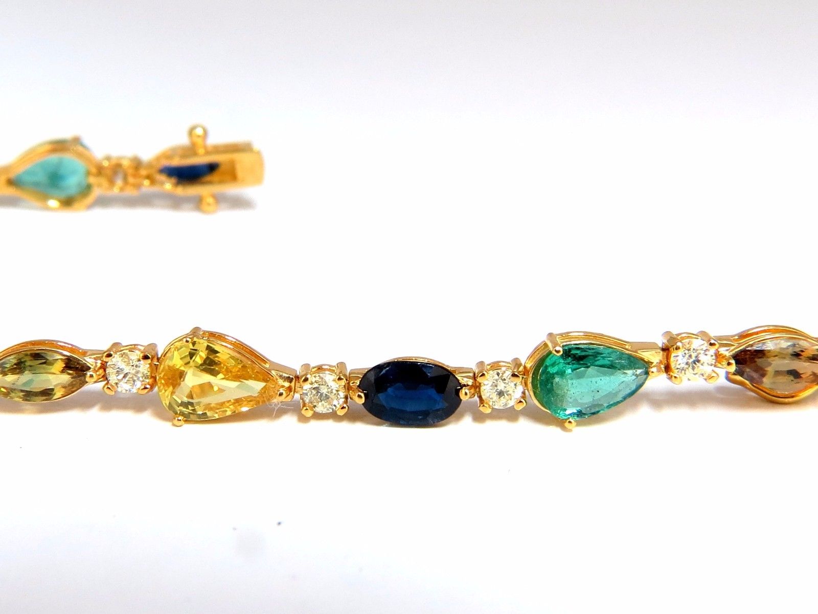 8.38ct Natural Tsavorite Sapphire Emerald Yellow Diamond Tennis Bracelet - 18K Gold Luxury Jewelry for Women, Perfect for Weddings, Parties & Special Occasions