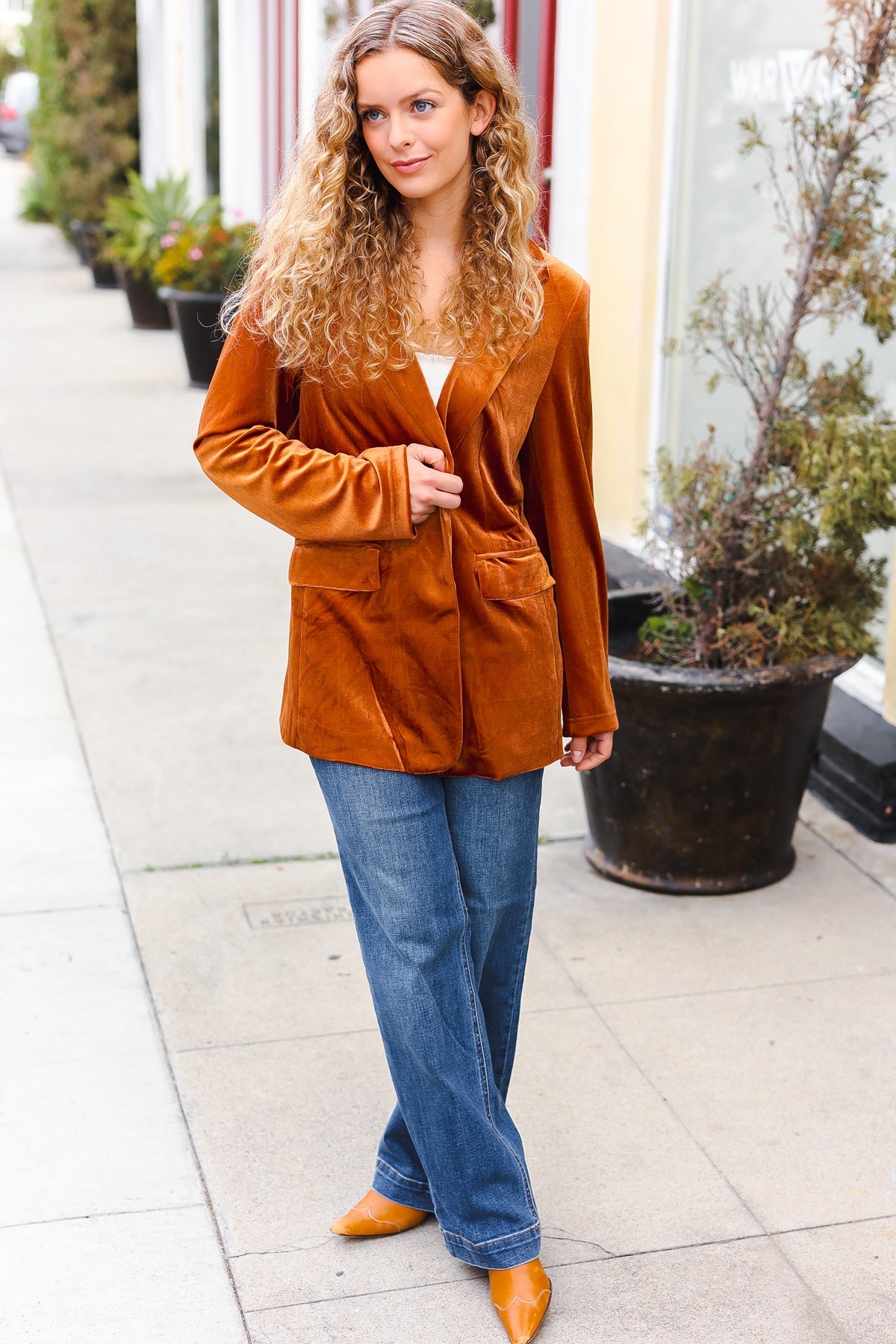 Stylish Rust Velvet Blazer with Lapel - Elegant Holiday Party Outfit for Women | Perfect for Christmas, Weddings & Special Occasions