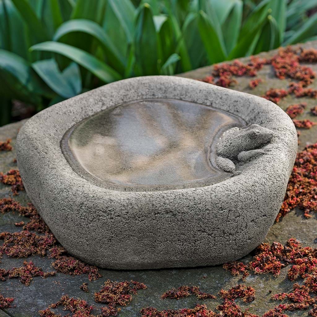 Campania International Woodland Birdbath - Classic Garden Decor for Outdoor Bird Watching & Backyard Wildlife Attraction
