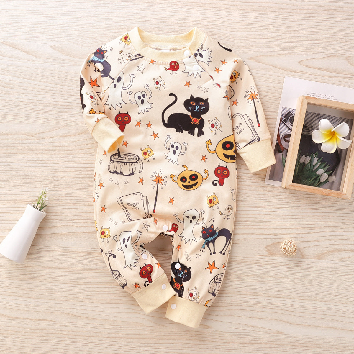 Halloween Baby Jumpsuit - Cute Printed Halloween Outfit for Infants & Toddlers - Perfect for Trick-or-Treating, Costume Parties & Photo Shoots