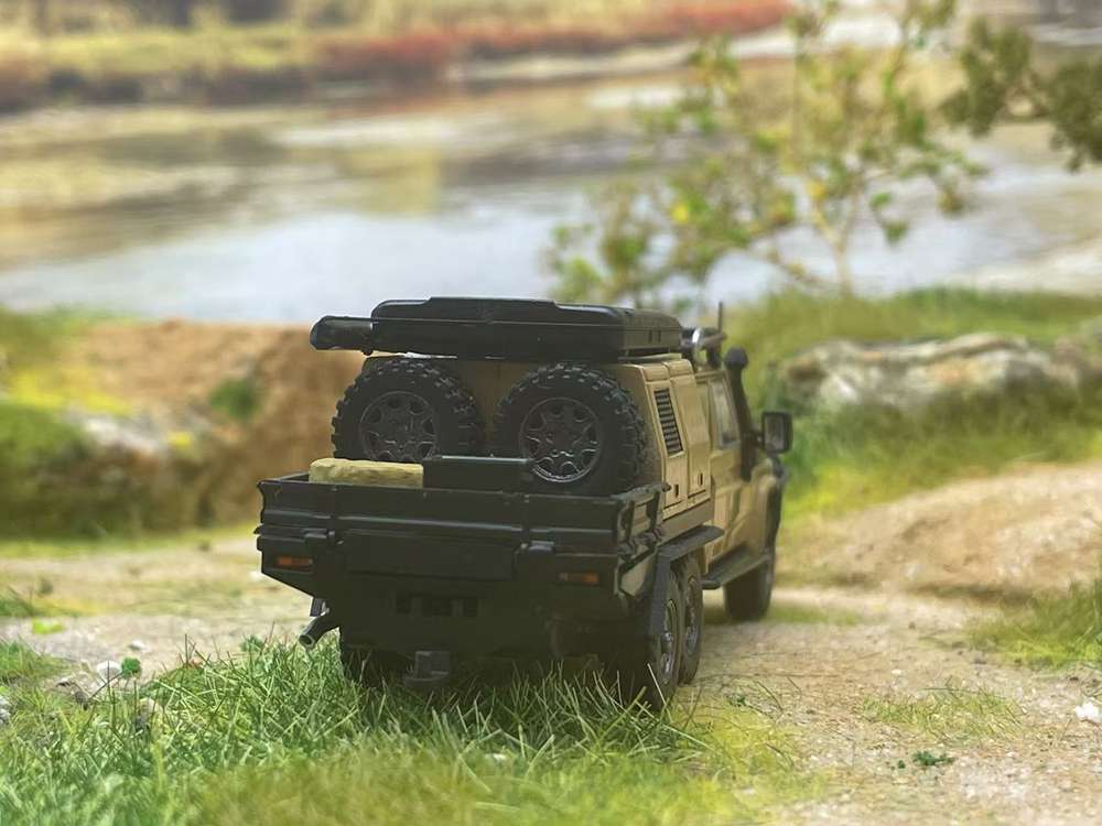 1/64 Scale Toyota Land Cruiser LC79 6x6 Pickup Truck Diecast Model Car - Desert Yellow - Collectible Miniature Toy for Hobbyists & Gifts | Off-Road Adventure, Desert Travel, Car Collection Display