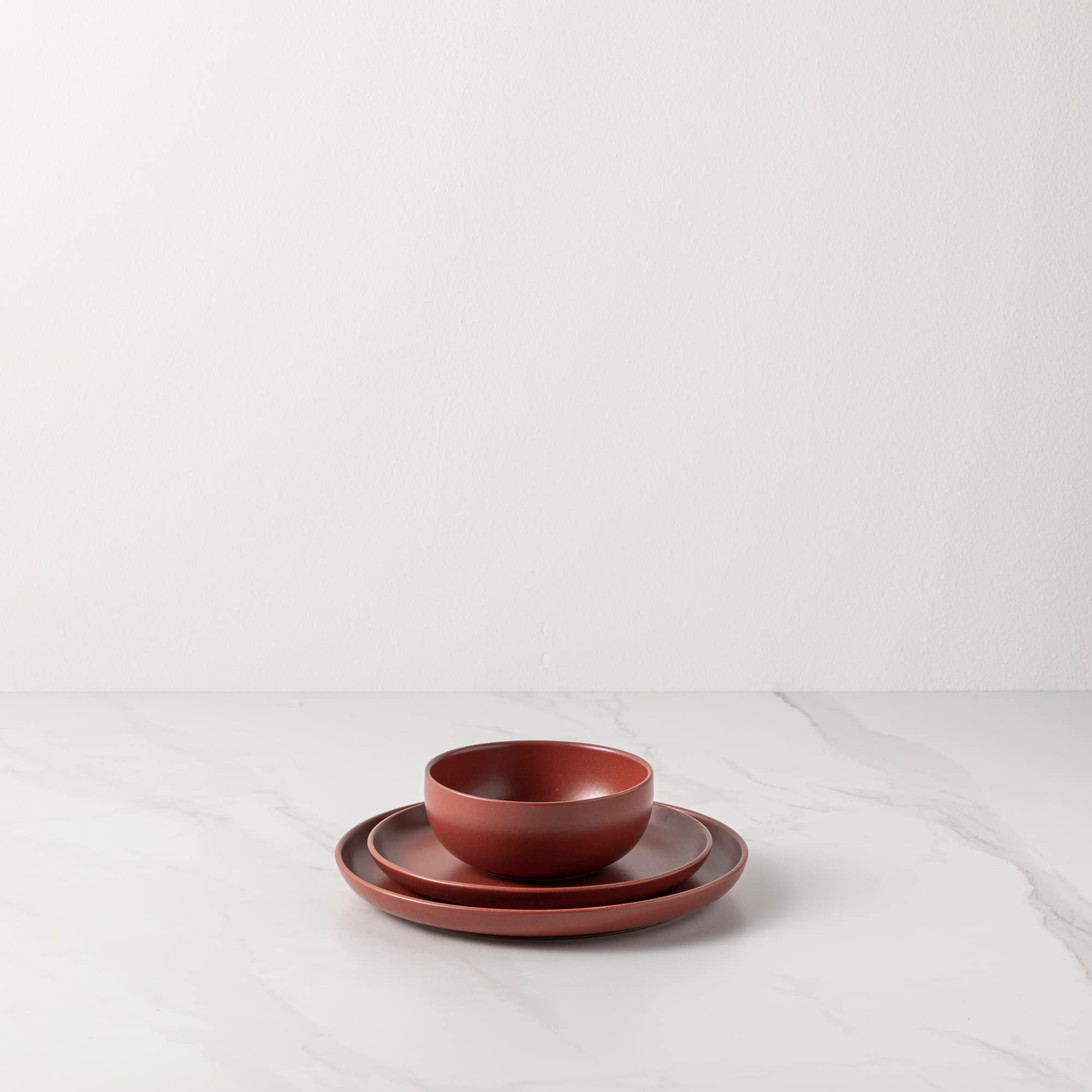 Casafina 18-Piece Ceramic Dinnerware Set for 6 - Microwave & Dishwasher Safe Stoneware Plates, Bowls & Mugs | Restaurant Quality Tableware for Everyday Use, Family Dinners & Entertaining Guests | Pacifica Collection in Cayenne Red