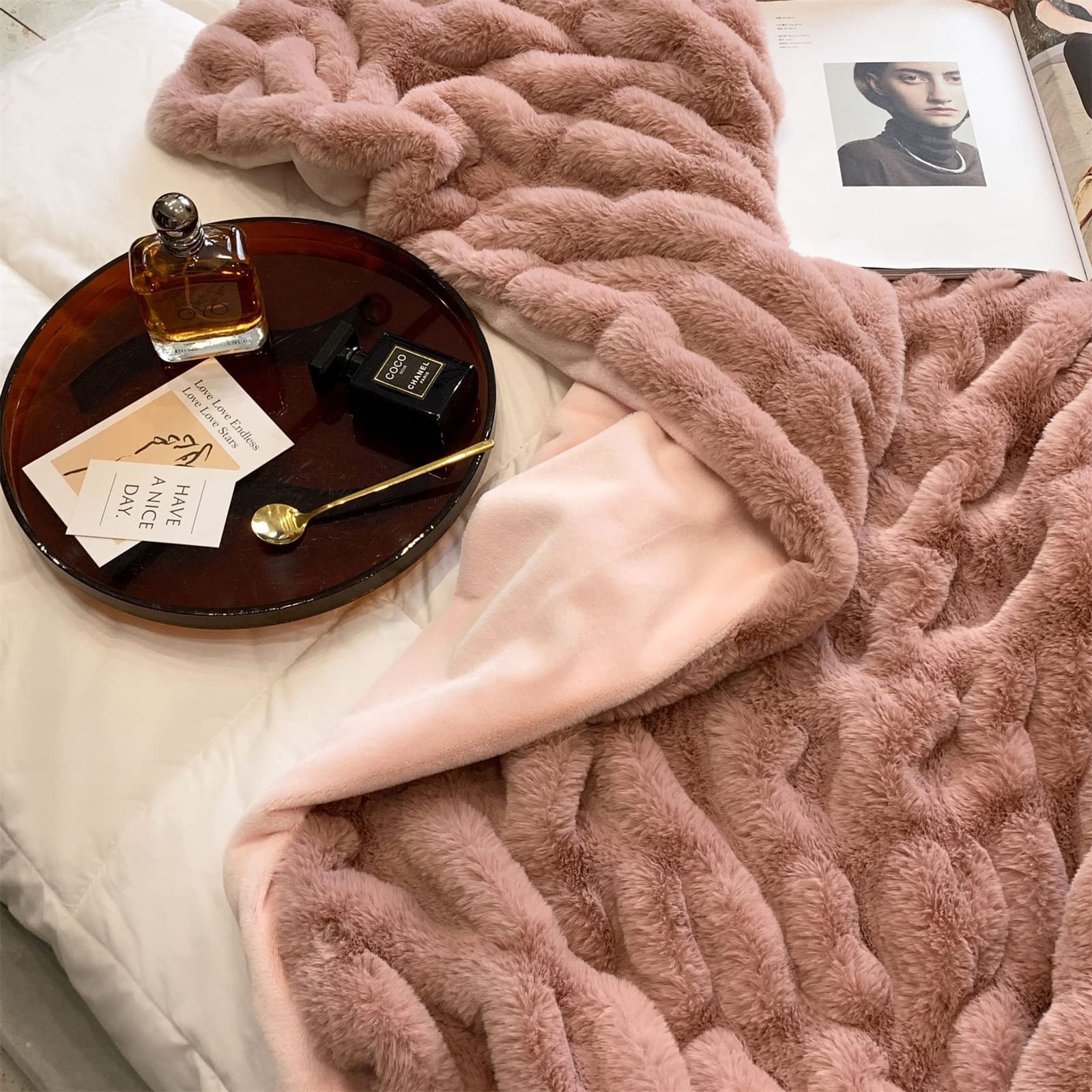 Luxury Super Soft Faux Fur Throw Blanket - 59