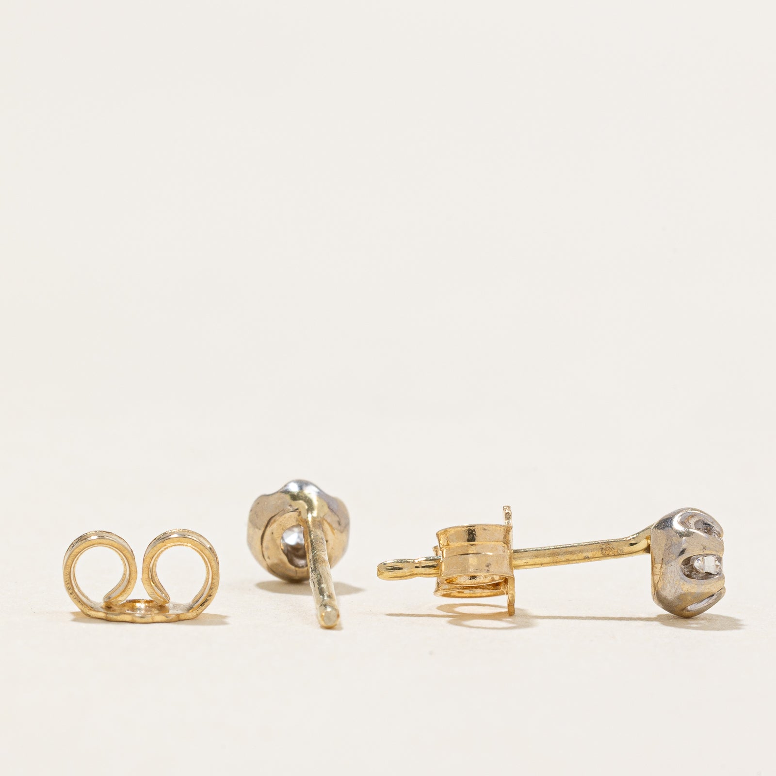 14K Gold Belcher Set Diamond Stud Earrings - 0.08ctw Total Weight | Classic Round Cut Stud Earrings for Women | Perfect for Everyday Wear, Work & Special Occasions