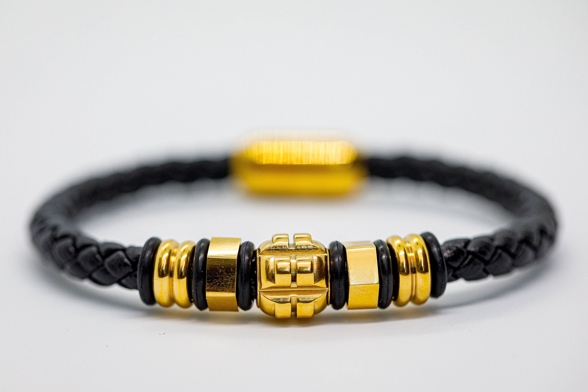 Stylish Black Braided Leather Bracelet for Men & Women - Handmade Adjustable Wrap Bracelet - Perfect for Casual Wear, Boho Fashion & Gifts