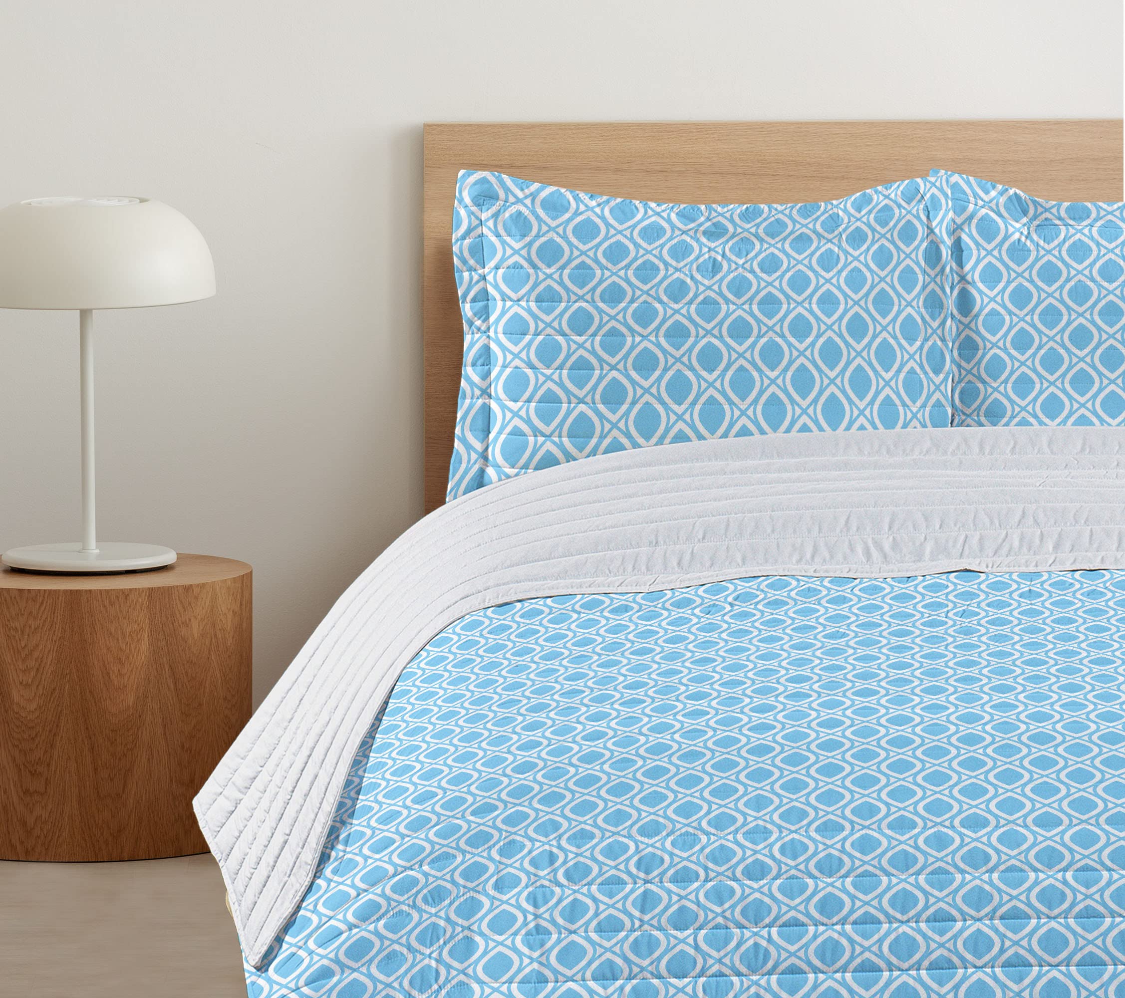 Ambesonne Abstract Microfiber Bedspread Set - Queen Size Sky Blue & White Retro Symmetric Design with Pillow Shams & Comforter | Soft Bedding for Modern Bedrooms, Guest Rooms & Dorm Decor