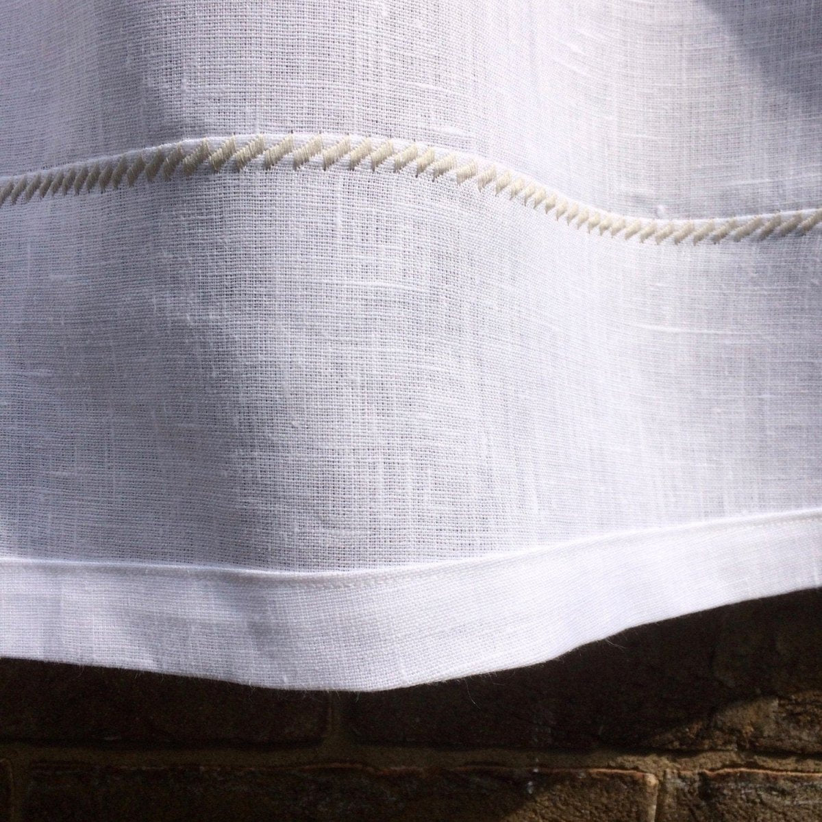 Elegant White Linen Bistro Cafe Curtains - French Country Style Window Treatments for Kitchen, Dining Room & Coffee Shop Decor