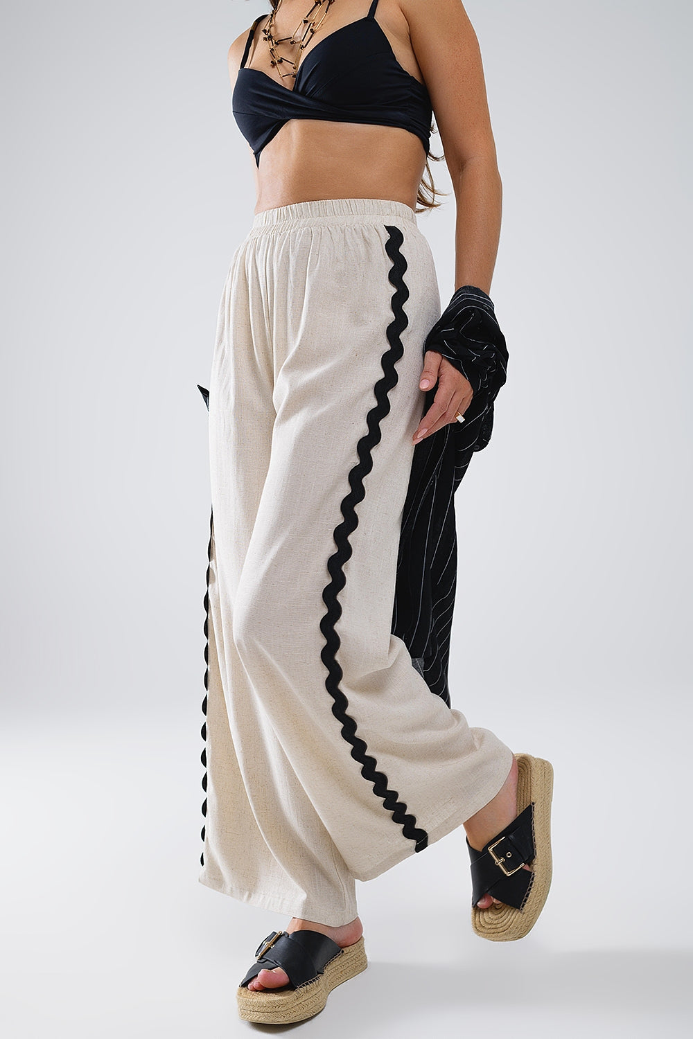 Beige Linen Pants with Contrasting Scalloped Hem - Perfect for Casual Outings, Beach Vacations, and Summer Fashion