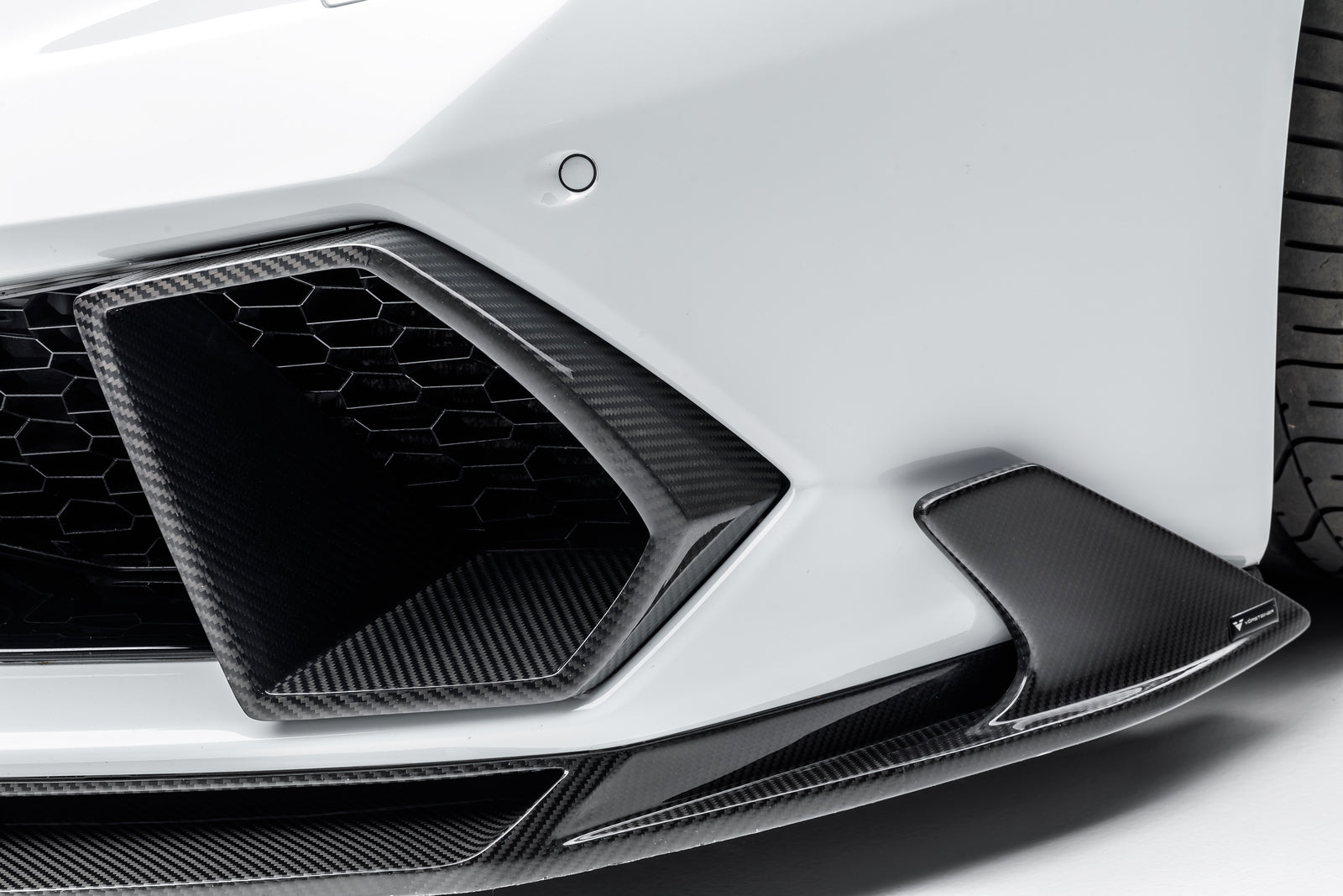 Lamborghini Huracan 610-4 Mondiale Edizione Aero Program - High-Performance Sports Car for Racing & Luxury Driving Experience