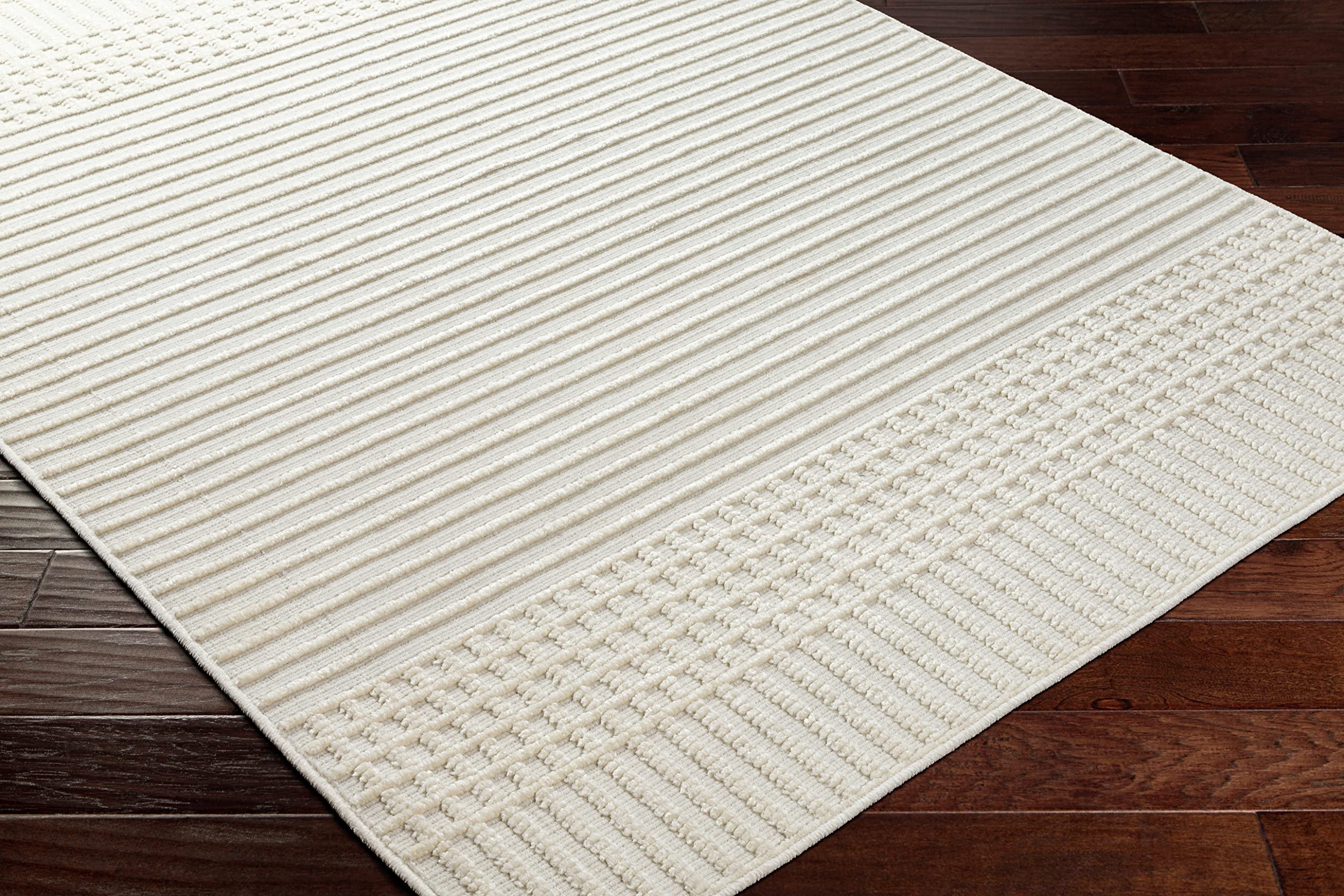 Livabliss Lyna Solid Washable Area Rug 5' x 7'2