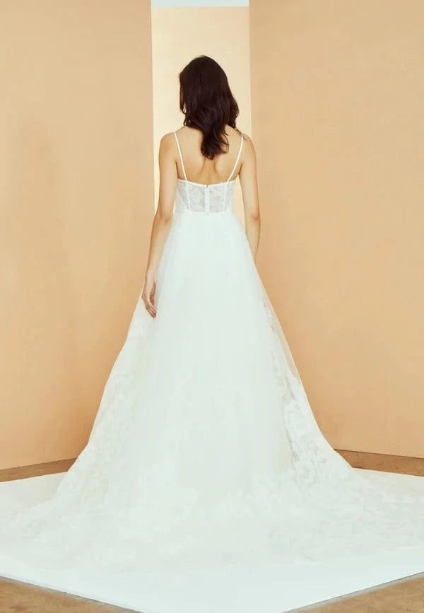 Amsale Ferren Wedding Dress Size 6 - Elegant Bridal Gown for Church Ceremony & Reception