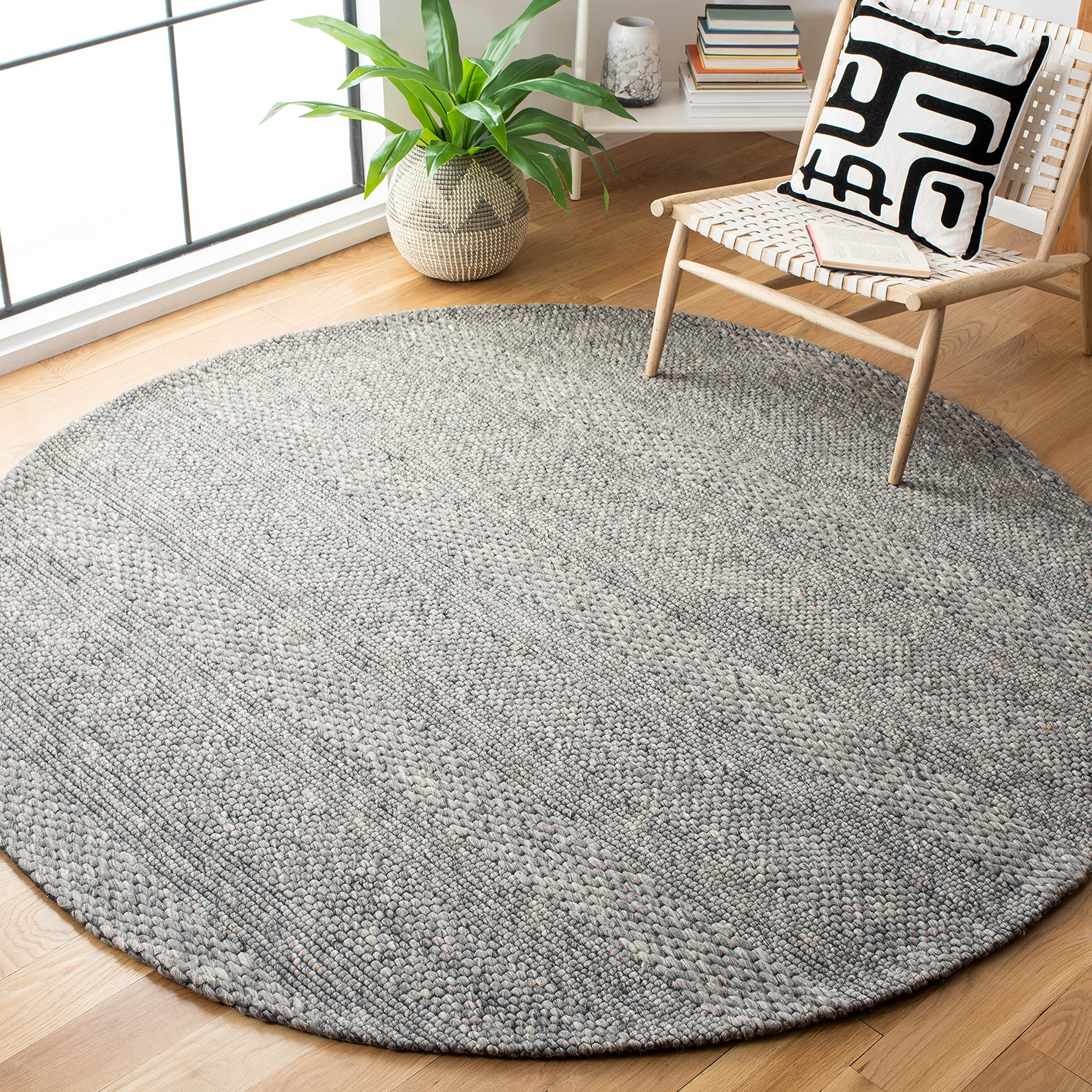 SAFAVIEH Marbella Collection 7-Foot Round Dark Grey Handmade Premium Wool Area Rug - Perfect for Living Room, Bedroom & Office Decor