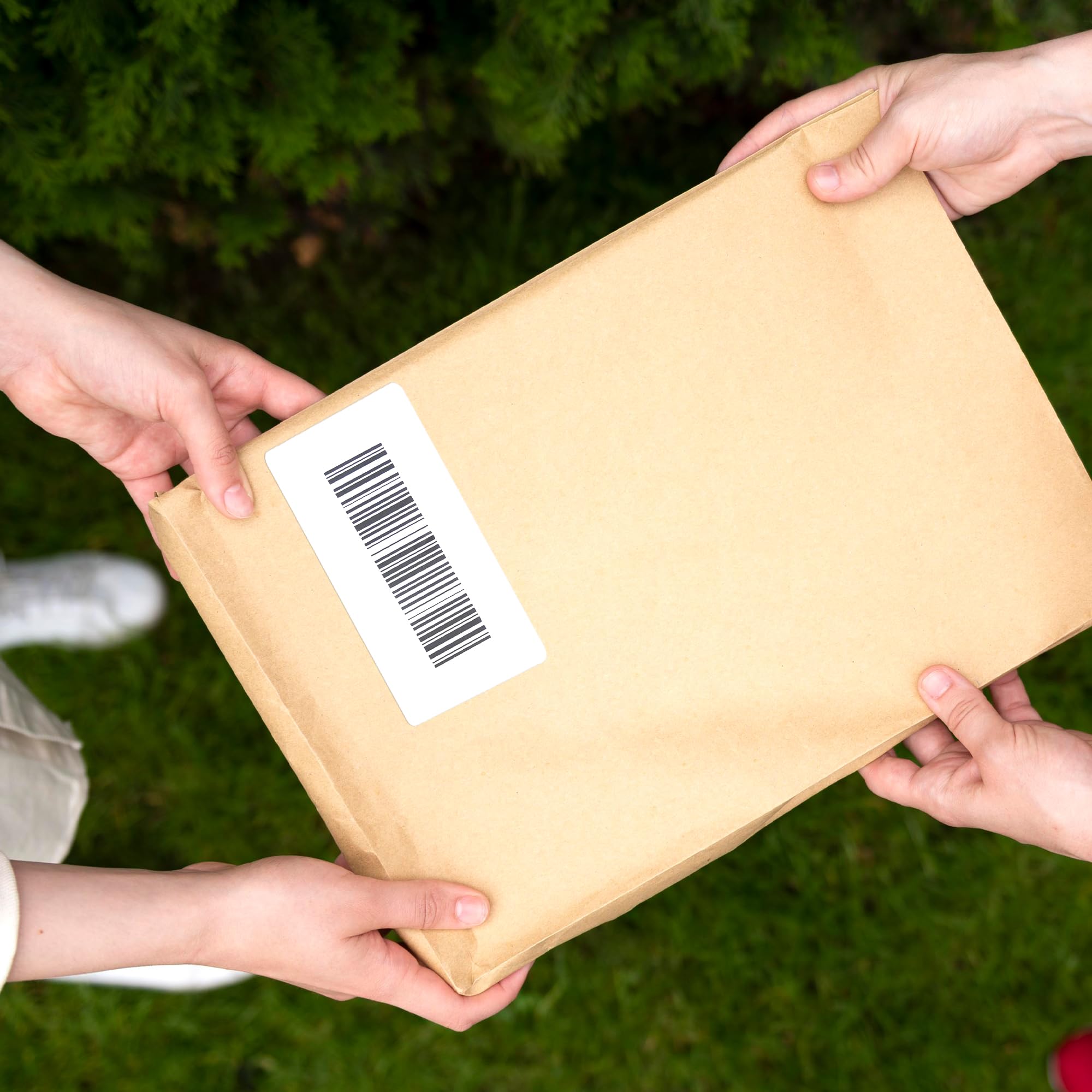 AMIFF 4 x 2 Inch White Direct Thermal Labels - 9600 Pack Self-Adhesive Shipping Labels with Timing Mark & 0.75 Inch Core | Perforated for Easy Use | Compatible with Mobile Printers | Ideal for E-commerce, Logistics & Package Shipping