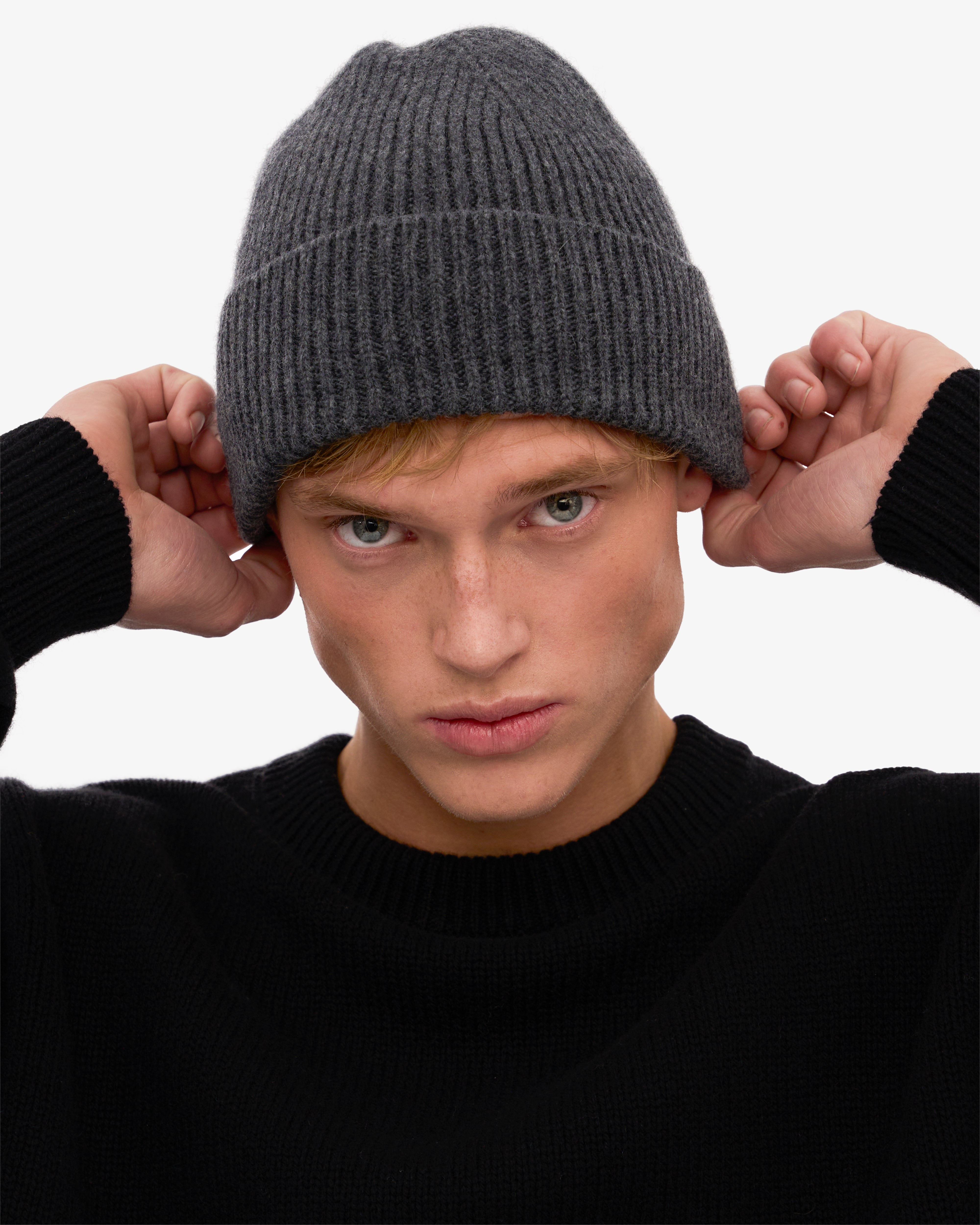 Premium Merino Wool Beanie for Men & Women - Soft Warm Winter Hat in Lava Grey - Perfect for Skiing, Hiking & Outdoor Activities