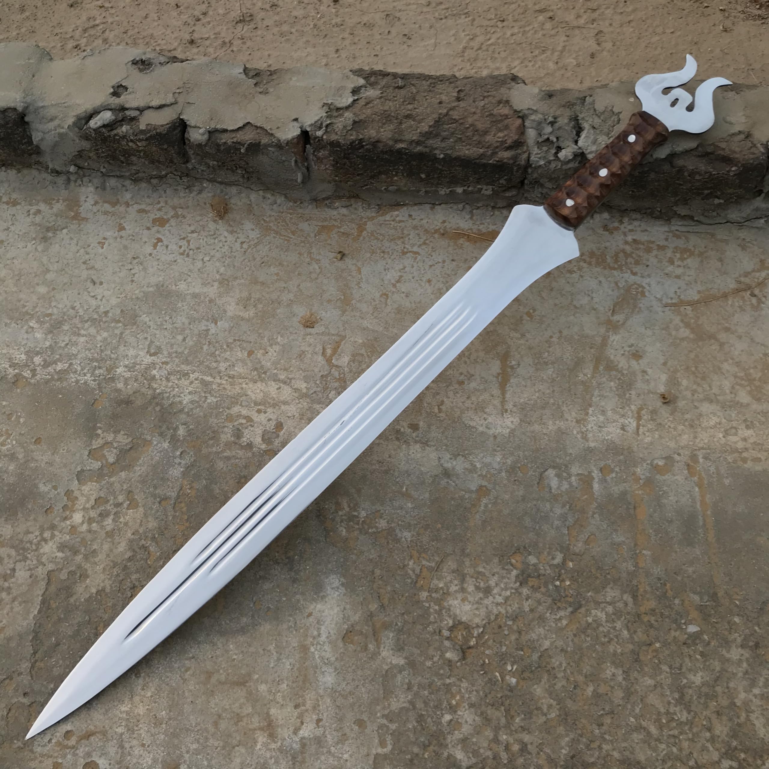 Viking Serpent Breath Sword of Uhtred with Scabbard - Authentic Steel Functional Viking Sword | Kingdo Sword, Seax, Warrior Sword | Perfect for Medieval Reenactments, Cosplay & Viking Gifts for Men