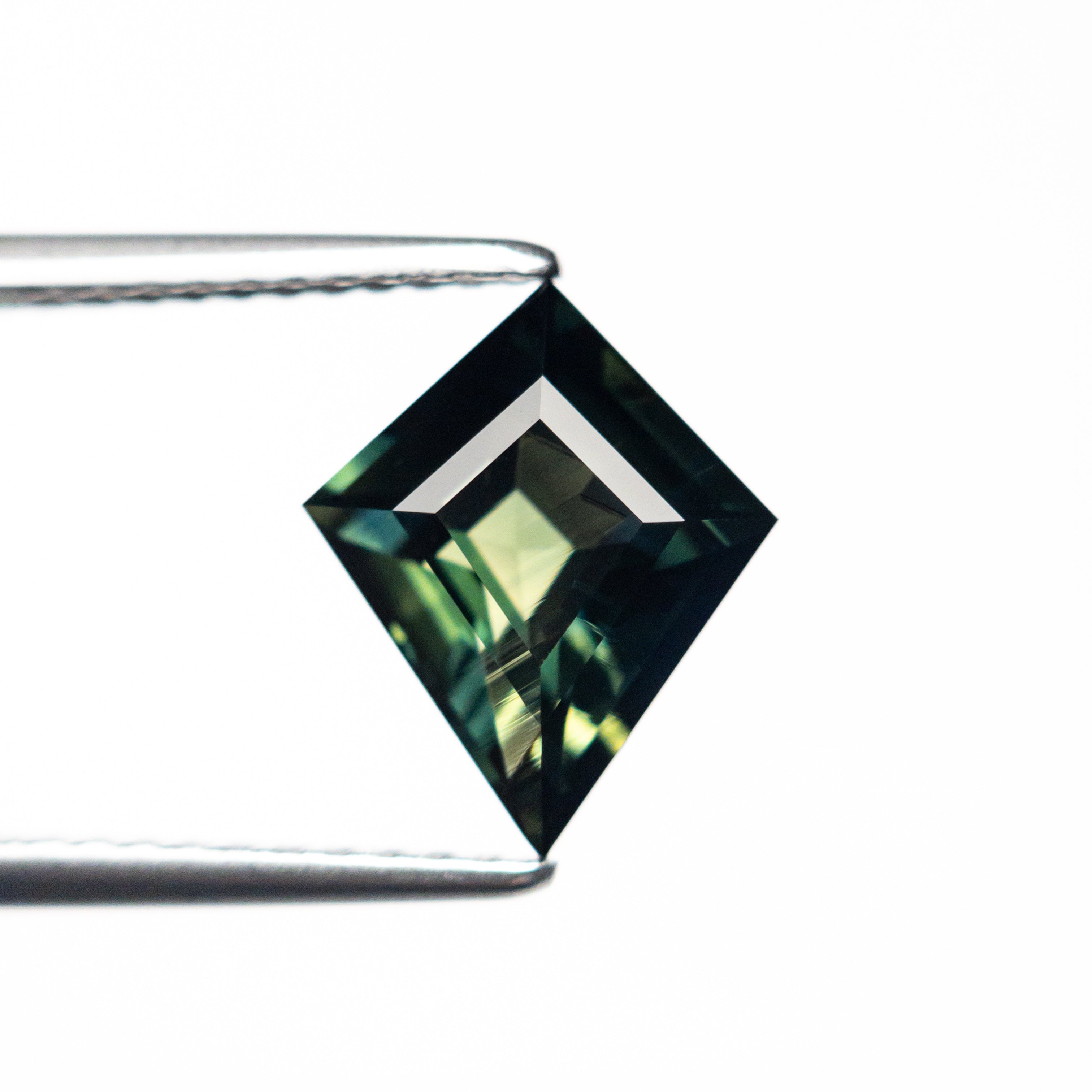 2.16ct Natural Blue Kite Step Cut Sapphire Gemstone - 10.50x8.63x4.48mm for Engagement Rings & Fine Jewelry Making