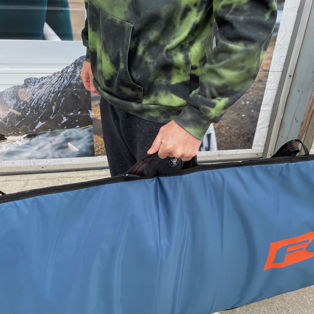 FCS Classic Hybrid & Funboard Surfboard Bag - Durable Steel Blue & White Design for Travel & Storage | Perfect for Surfers & Water Sports Enthusiasts