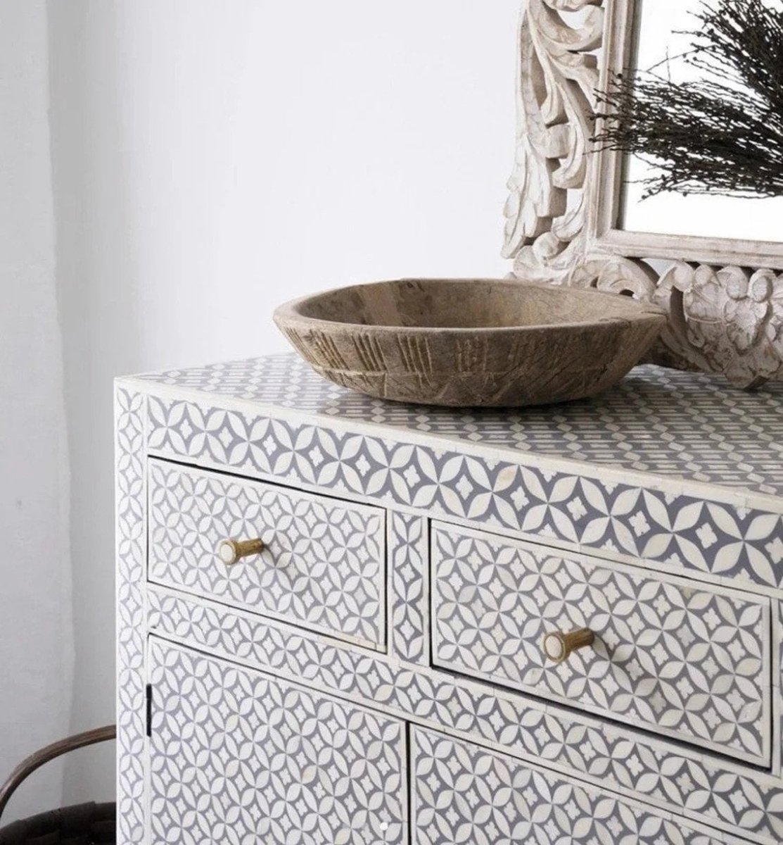 Handmade Bone Inlay Geometric Design 4-Door 4-Drawer Sideboard Buffet - Stylish Storage for Dining Room, Living Room & Entryway