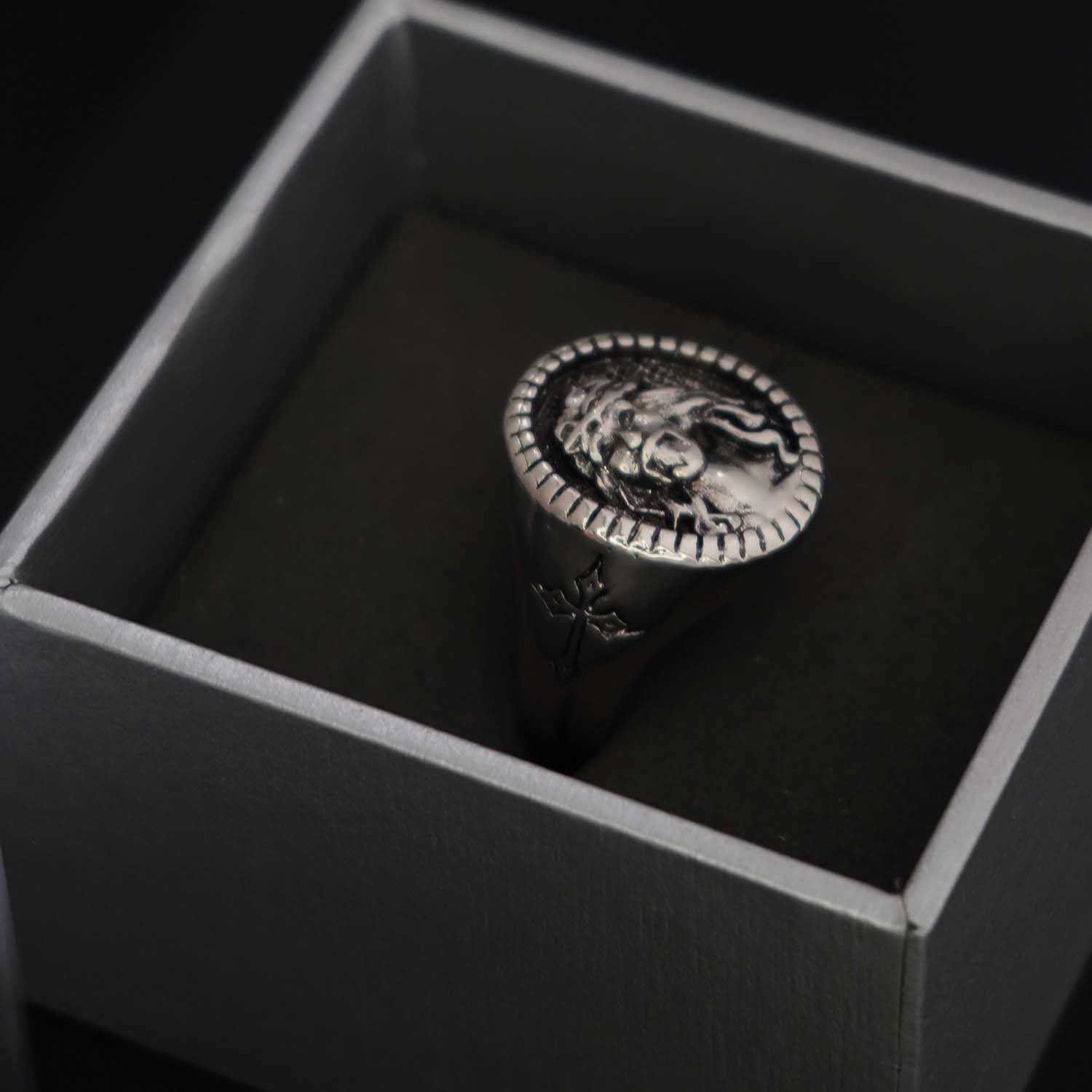 PikaLF Vintage Jesus Signet Ring for Men - Catholic Christian Cross Ring, Religious Amulet Jewelry - Perfect for Baptism Gifts, Church Events & Faith-Based Fashion
