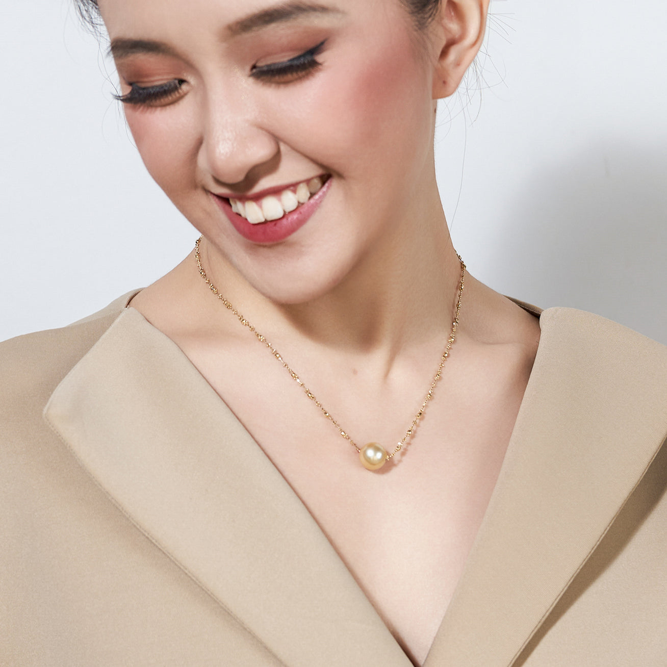18K Gold South Sea Golden Pearl Necklace KN00126 - Elegant & Timeless Jewelry for Weddings, Parties & Special Occasions