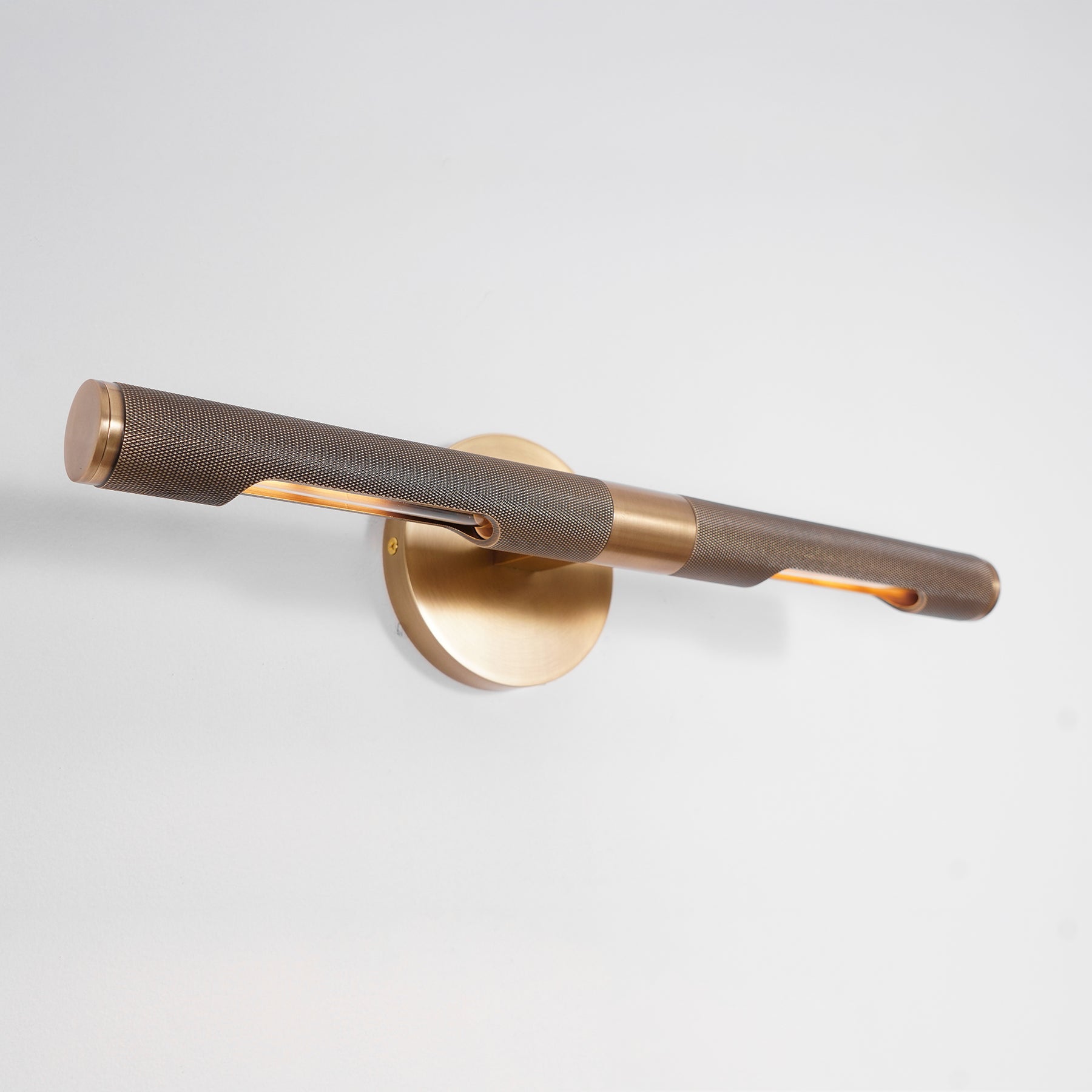 Anvers Wall Light - Modern Sconce Lighting for Bedroom, Living Room & Hallway - Elegant Indoor Wall Lamp with Soft Glow