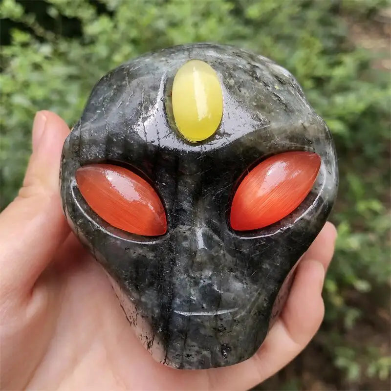 Natural Labradorite Stone Carved Alien Skull Statue - Healing Crystal Decor, Spiritual Gemstone Collection for Home Altar, Meditation Space & Gift Giving