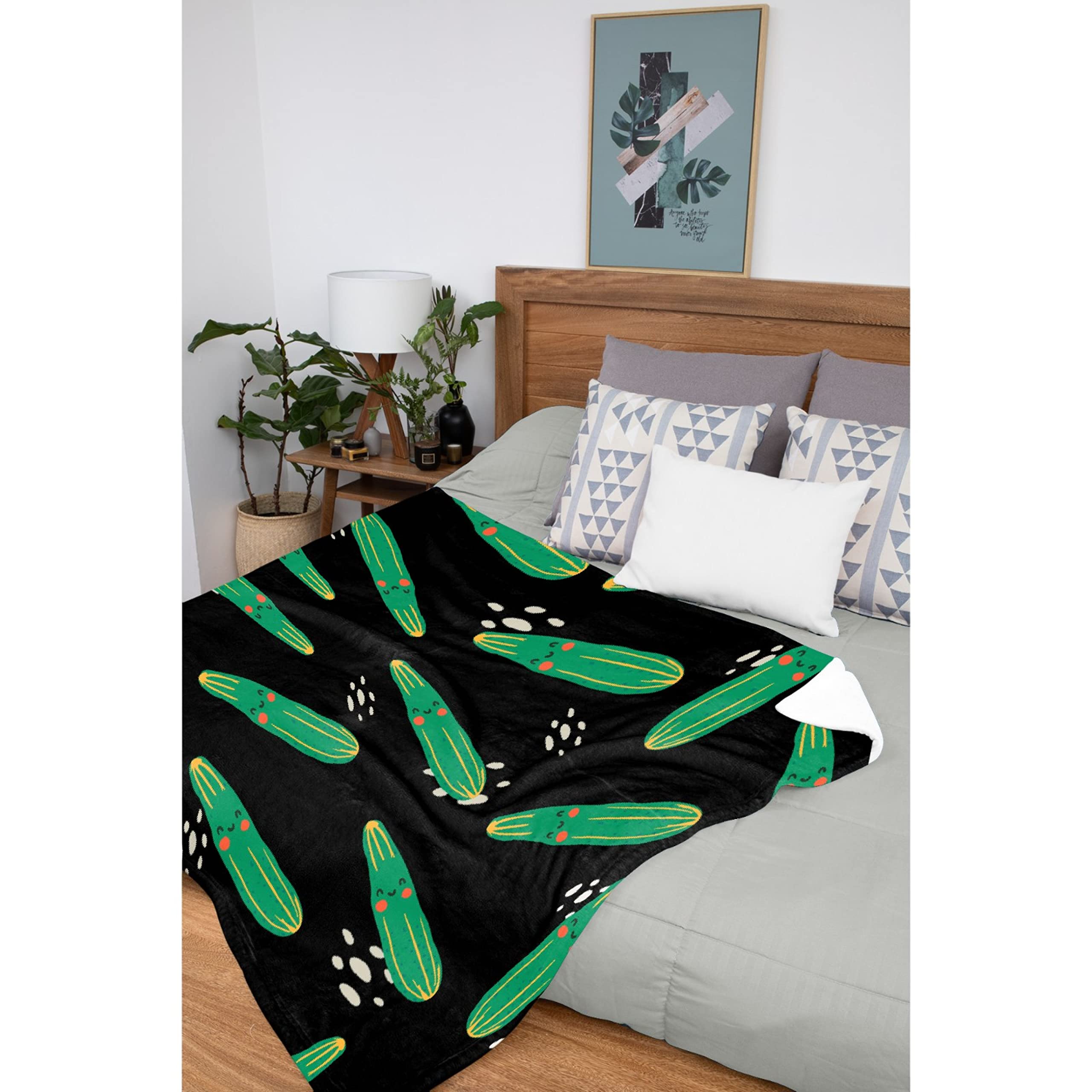 Super Soft Flannel Fleece Pickle Throw Blanket - XL 120x90 Inch Plush Lightweight Cozy Blanket for Couch, Sofa & Bed | Perfect Gift for Family & All Season Use | Great for Movie Nights, Camping & Home Decor