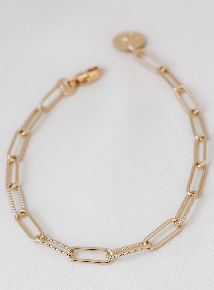 Cecilia Chain Bracelet for Women - Elegant Gold & Silver Layered Bracelet - Dainty Minimalist Jewelry Gift for Her - Perfect for Everyday Wear, Parties & Special Occasions