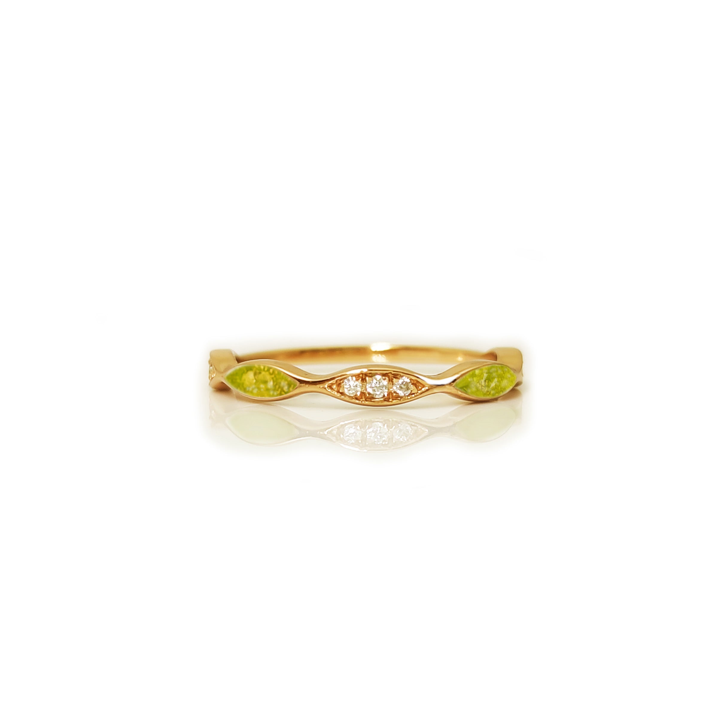 Infinite Love Memorial Ashes Ring - Handcrafted Cremation Jewelry for Keepsake - Perfect for Remembrance & Special Occasions