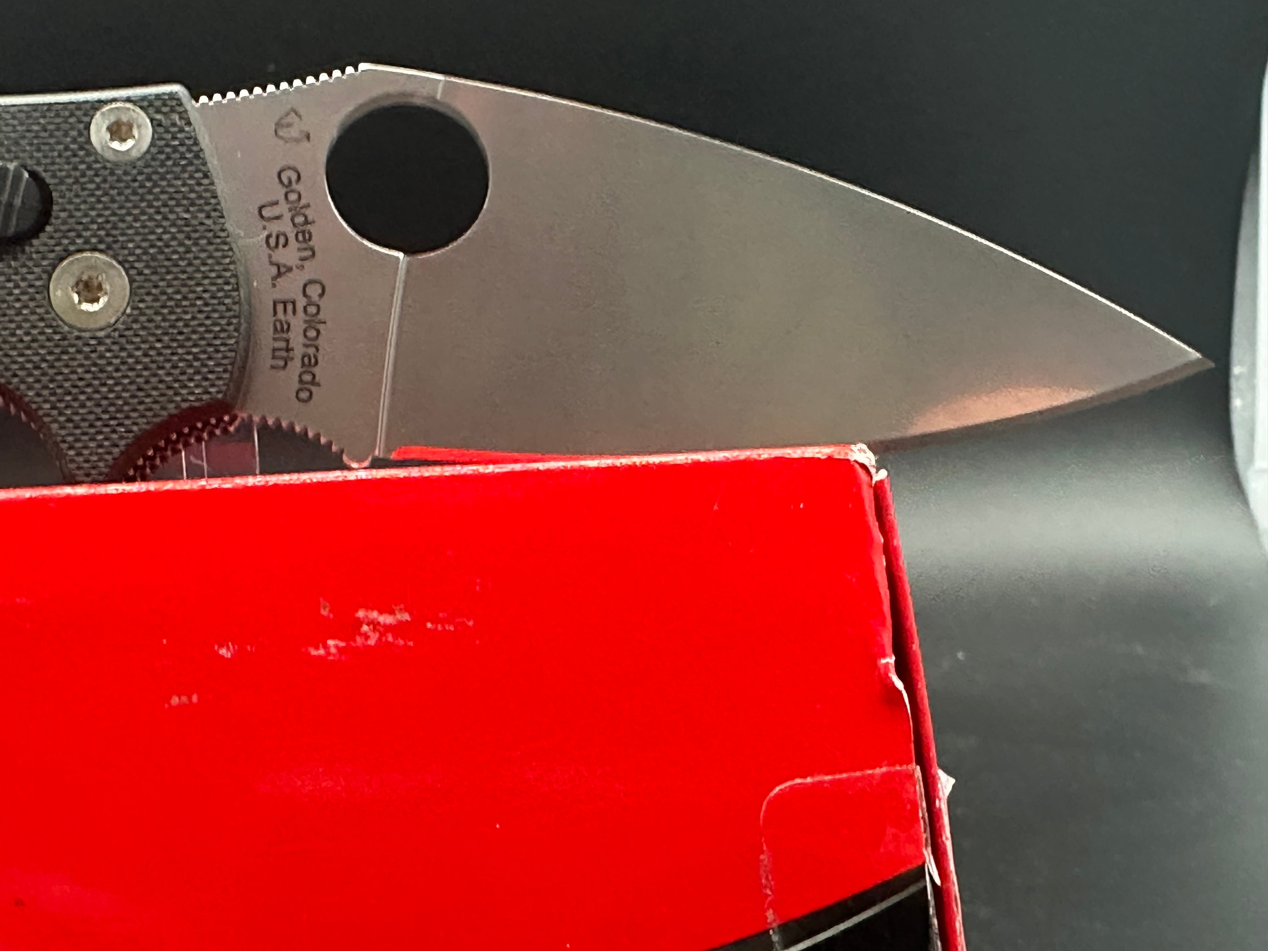 Spyderco Manix 2 Folding Knife - Lightweight EDC Pocket Knife with CPM-S30V Steel Blade & Ergonomic Grip - Perfect for Outdoor, Camping, Hiking & Everyday Carry