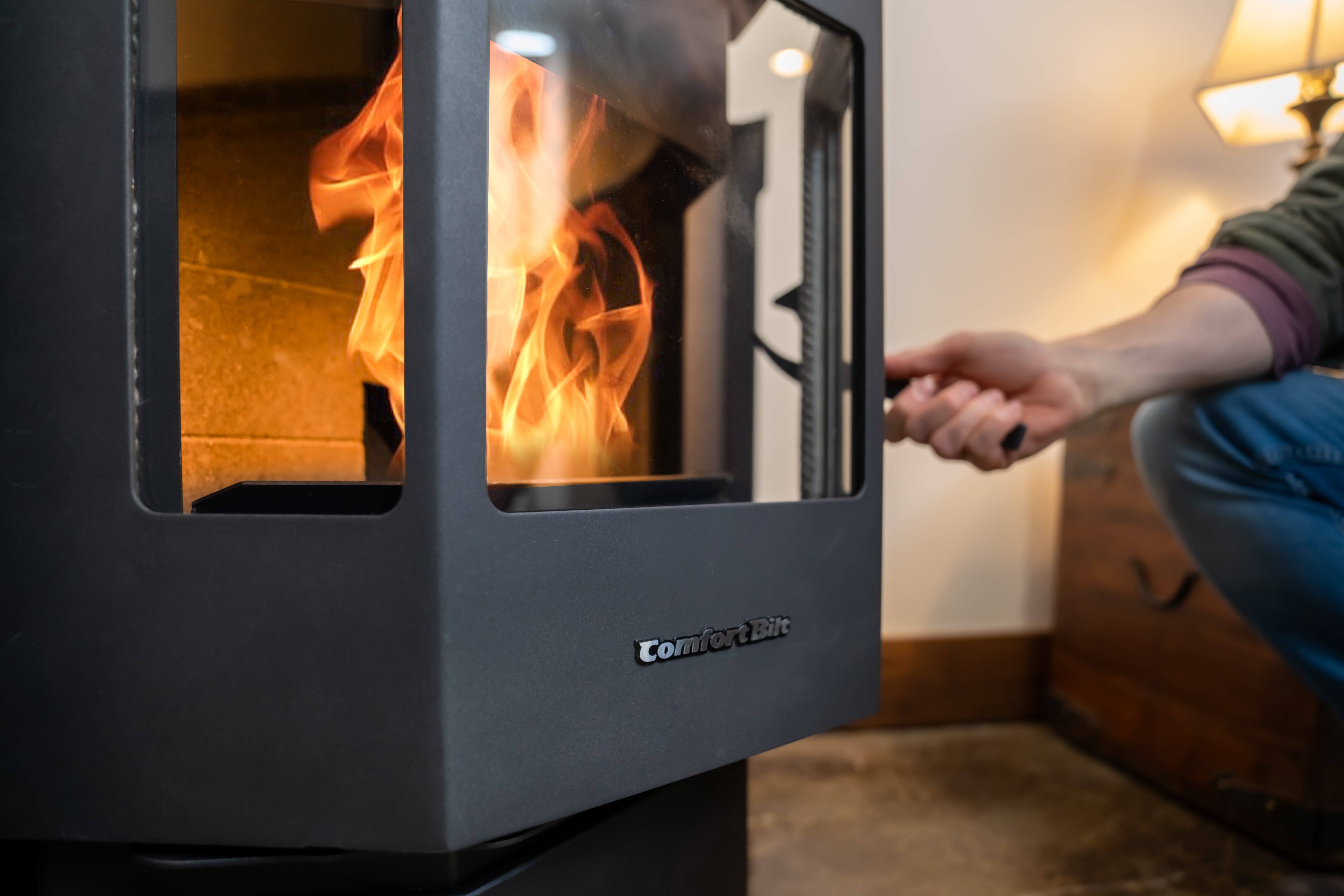 ComfortBilt HP22 Pellet Stove - Black Energy Efficient Heating Stove for Home, Cabin & RV | Eco-Friendly Wood Pellet Burner with High Heat Output