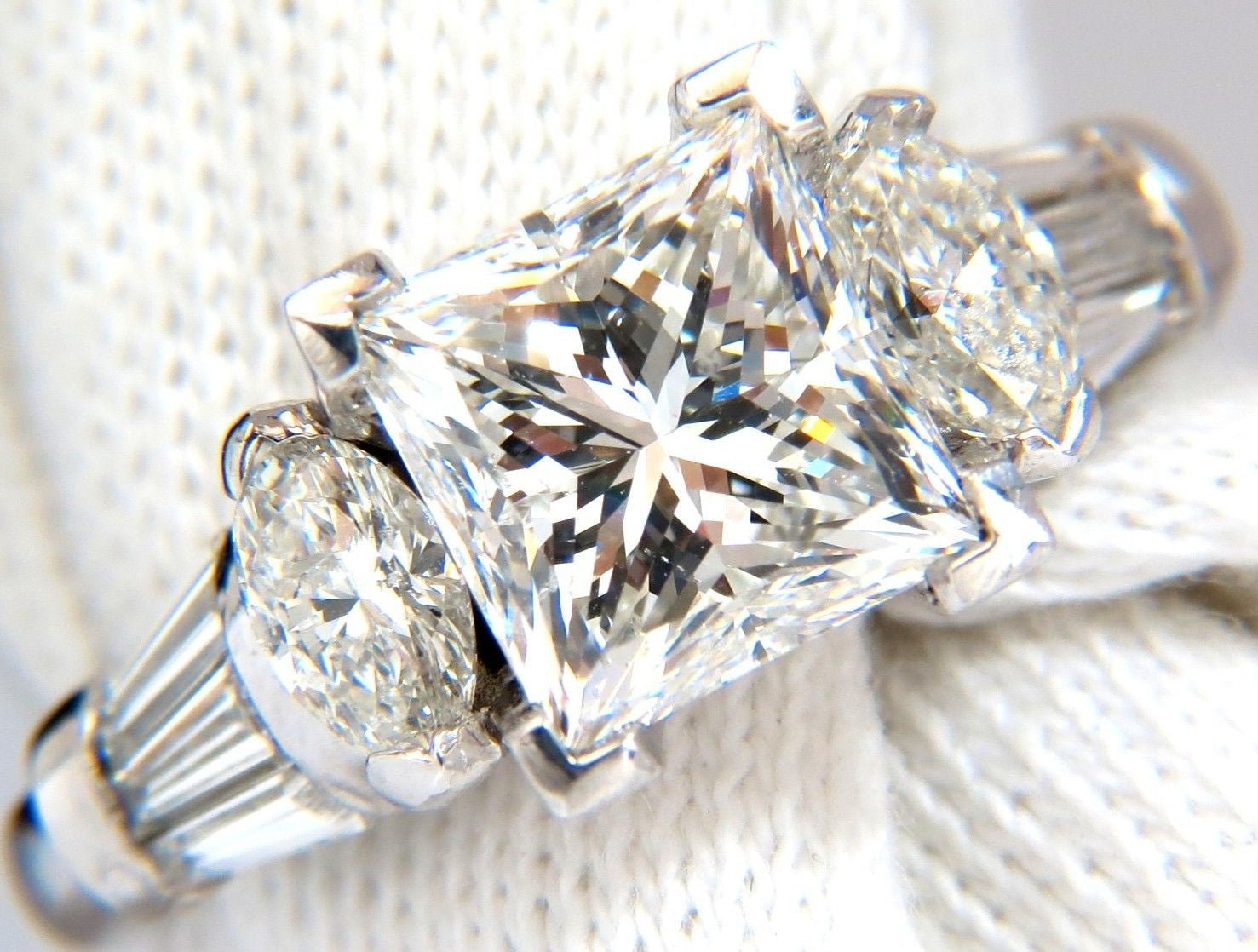GIA Certified 4.77 Carat Princess Cut Diamond Engagement Ring - G/SI1 Platinum Setting - Perfect for Proposals, Anniversaries & Special Occasions