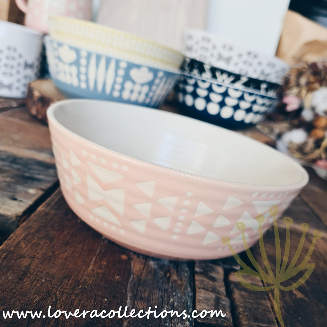 Groovy Embossed Dinnerware Set - 70% Off Clearance Sale | Elegant Tableware for Parties, Weddings & Home Decor