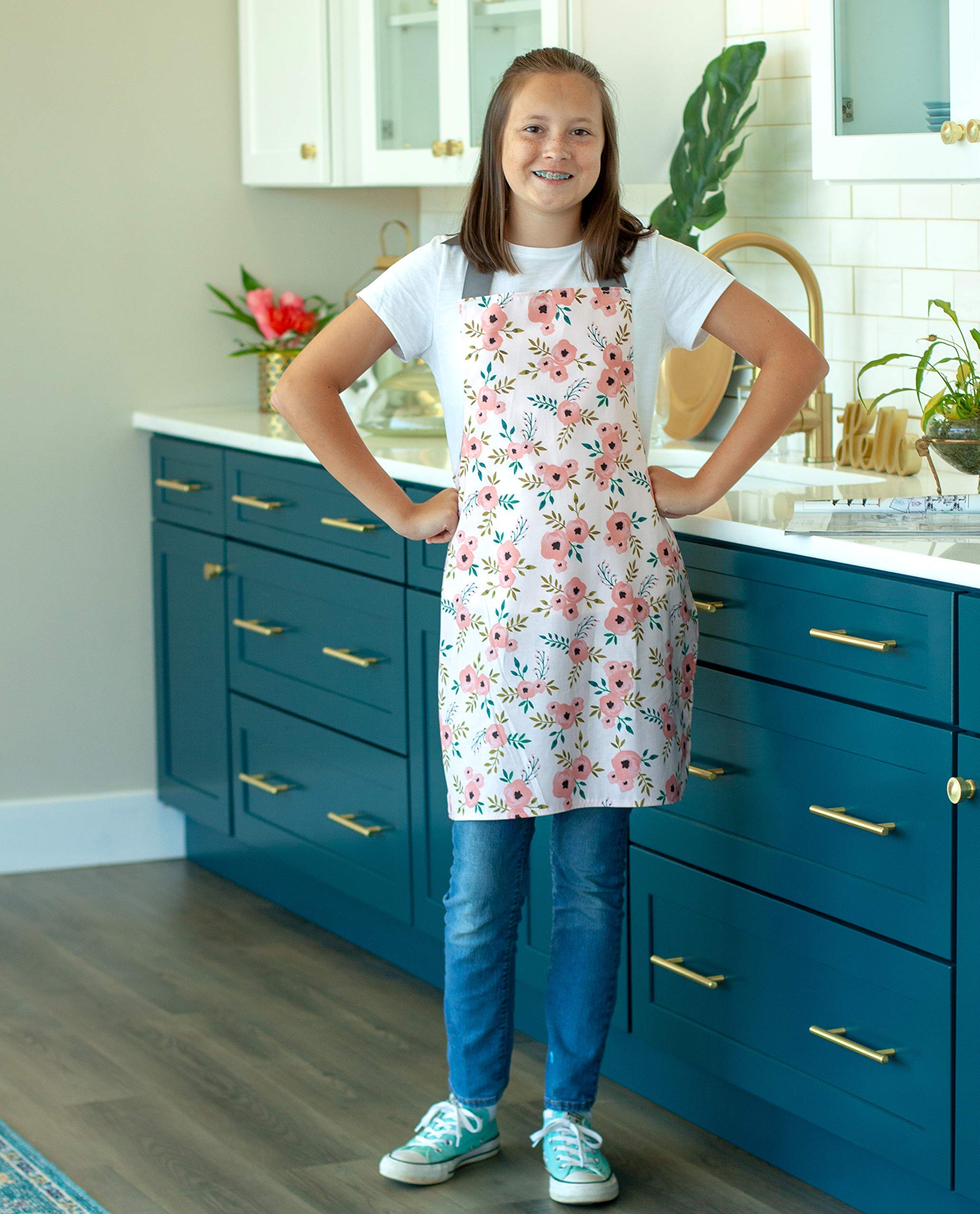Handmade Blush Pink Apron for Girls - Adjustable & Stylish Kitchen Apron for Baking, Cooking & Crafting - Perfect Gift for Tweens & Teens