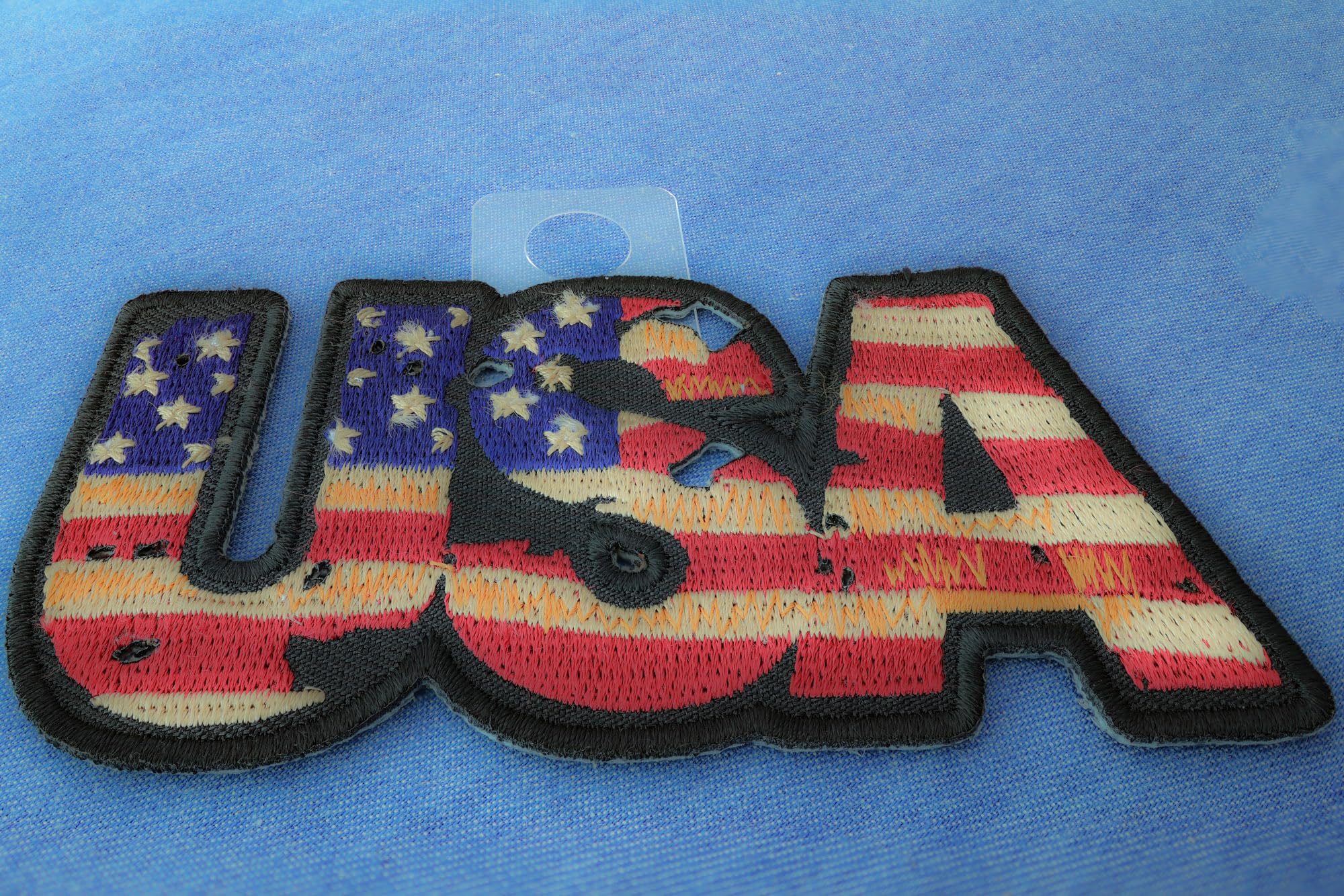 USA Vintage Embroidered Flag Patch - 4x2 Inch Iron On Sew On Patch for Jackets, Hats & Backpacks | Patriotic DIY Clothing Accessories
