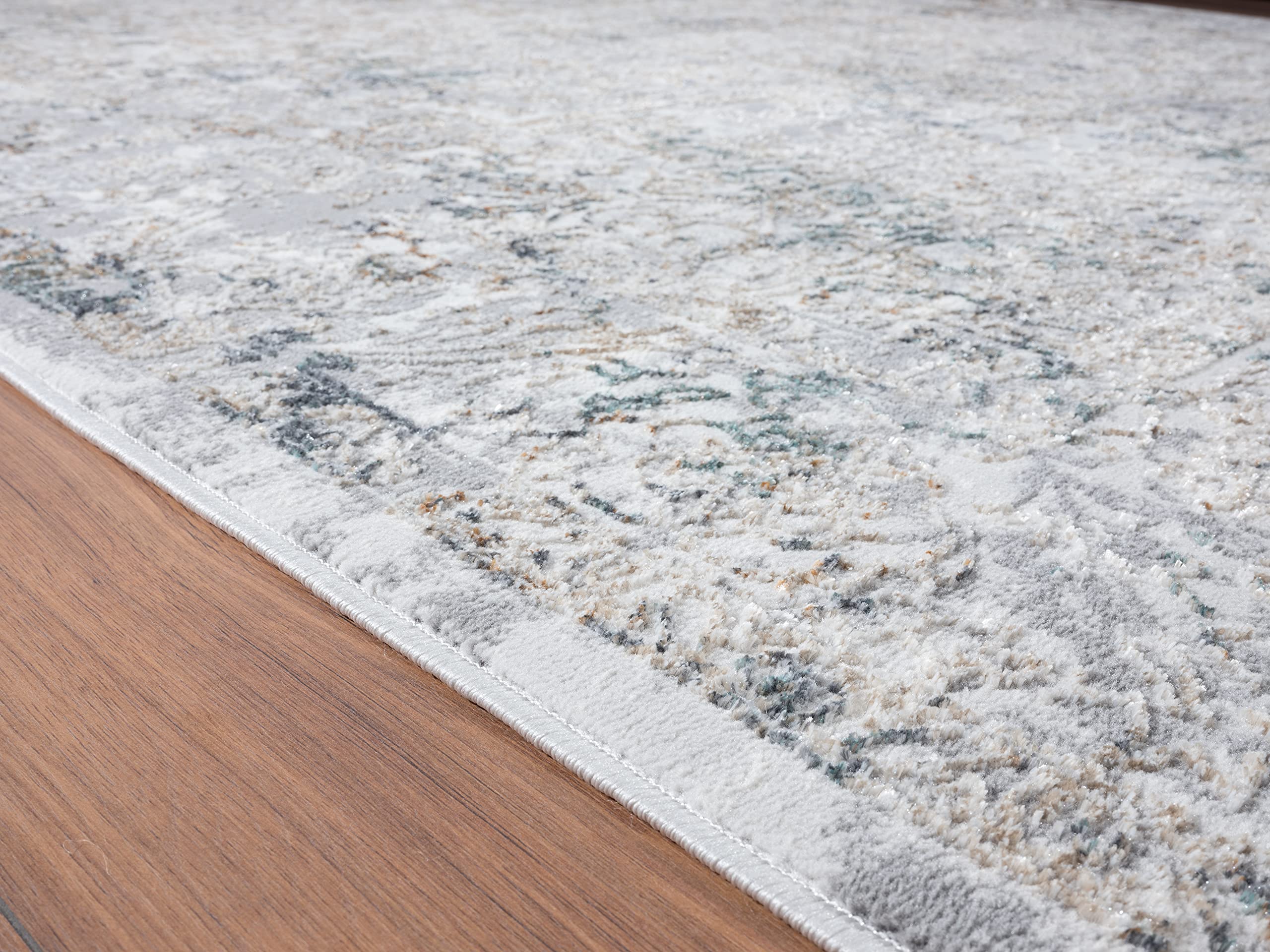Emojy Chi Wheat Accent Rug 1'11