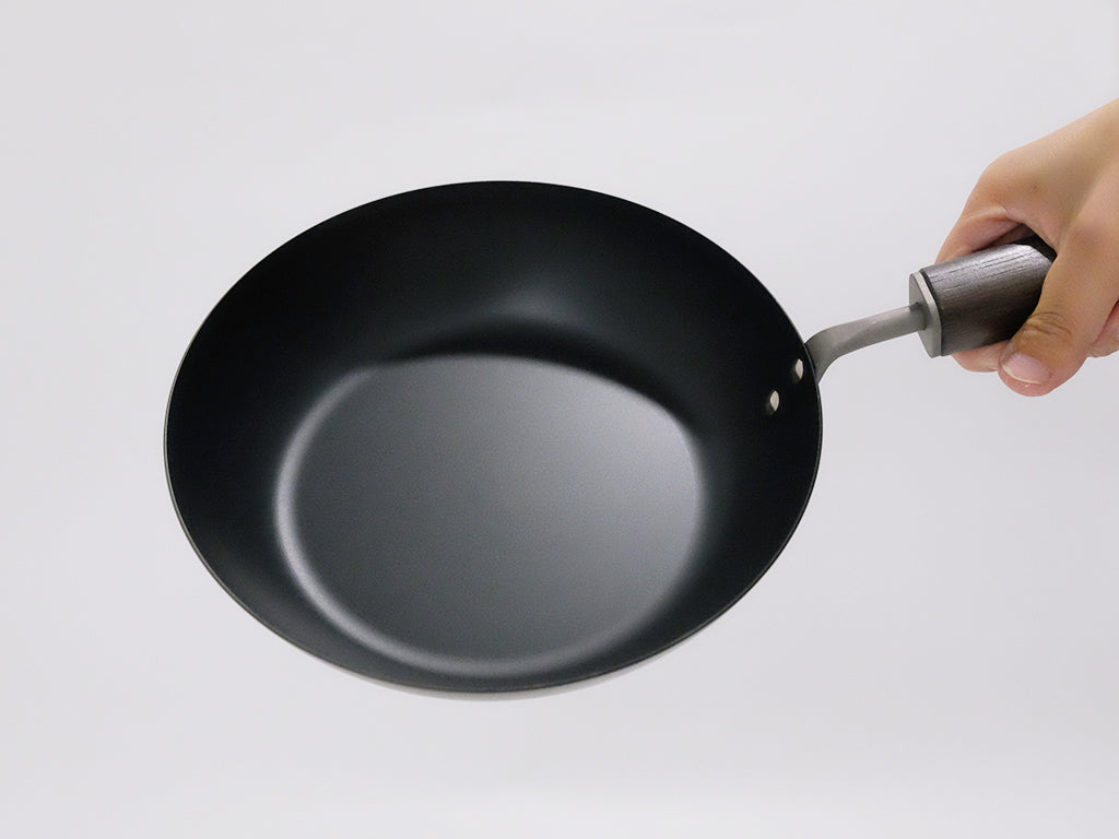 **FD Style 20cm Iron Frying Pan - Non-Stick Skillet for Perfect Searing, Frying & Cooking - Ideal for Stovetop, Oven & Camping**