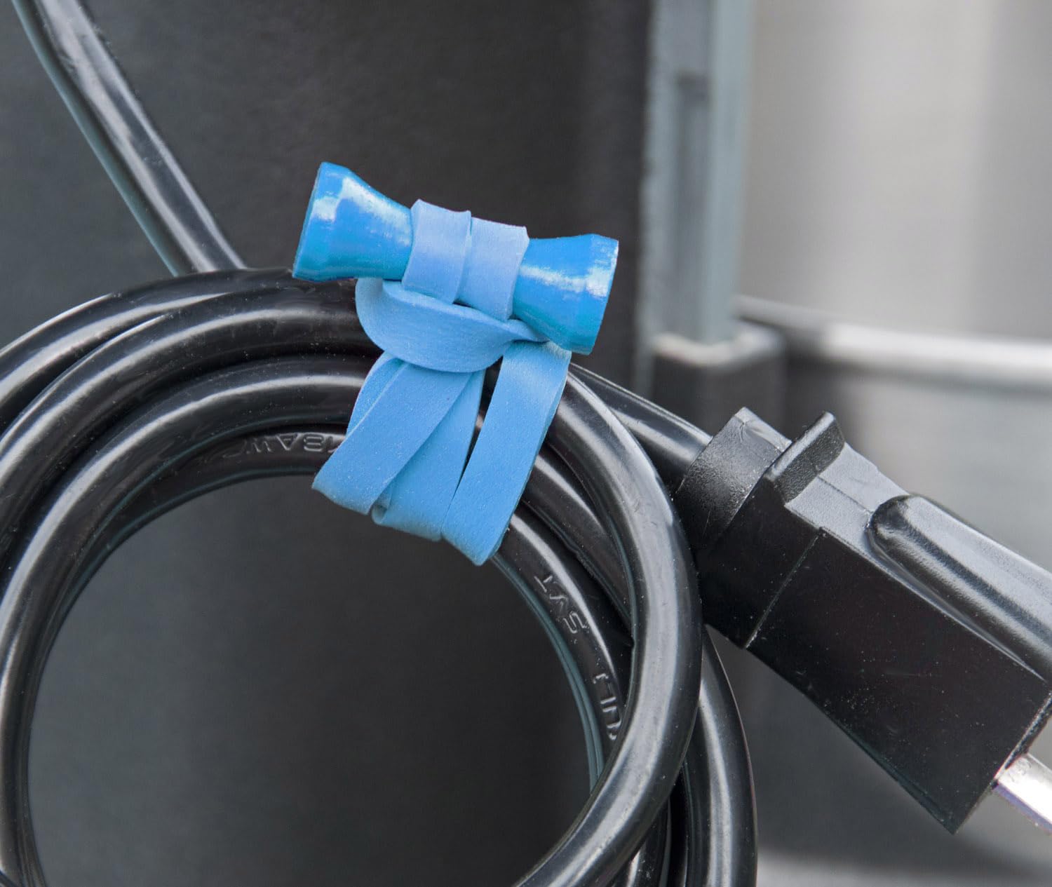 ALL BLUE Bongo Ties A5-01-B - 10 Pack Natural Rubber & Bamboo Professional Cable Ties | Heavy Duty Cord Organizers for Wires, Cables & Home Office Organization | Perfect for DIY, Electronics & Cable Management