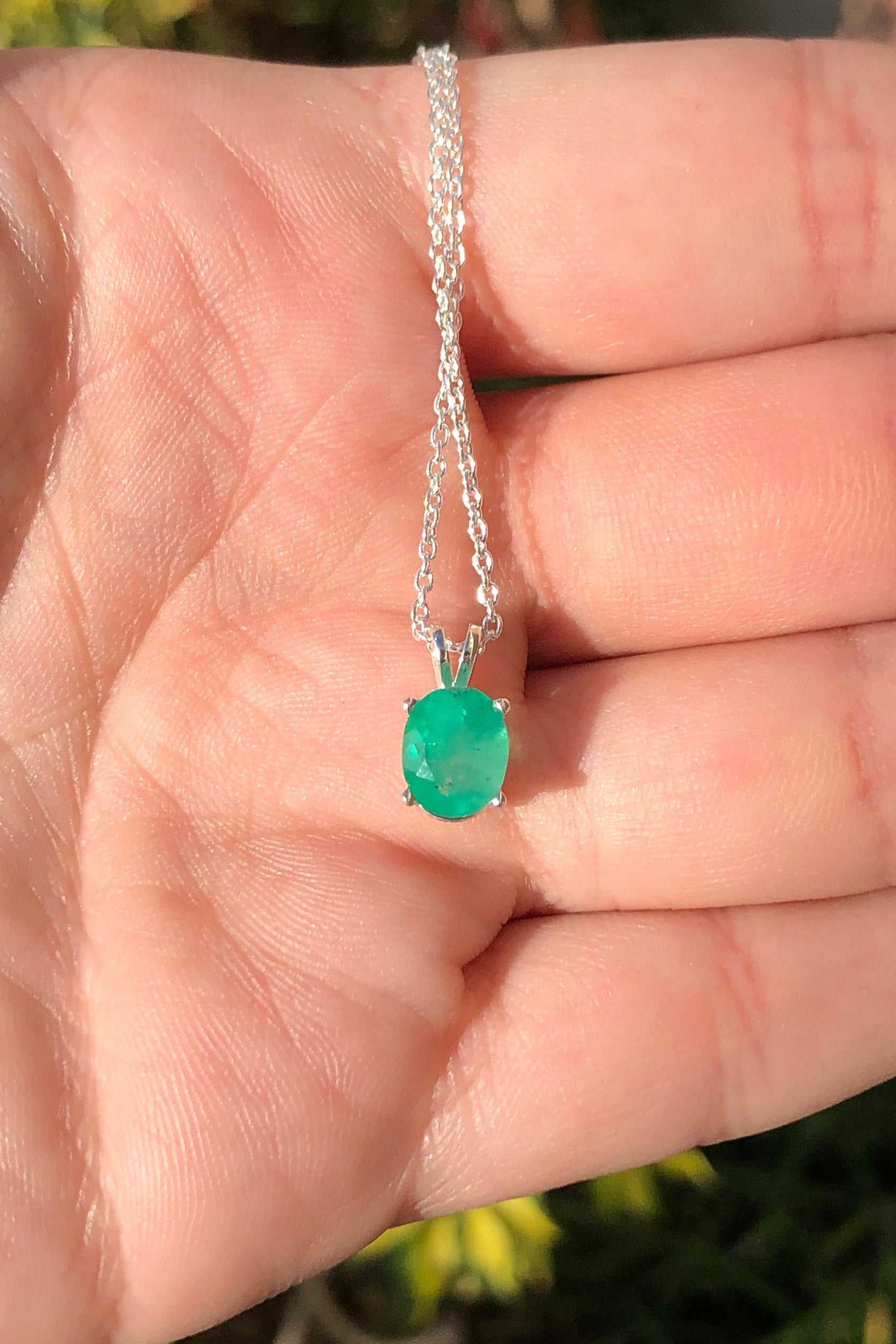 1.60 Carat MAY Emerald Oval Cut Pendant Necklace in 925 Sterling Silver - Elegant Jewelry Gift for Women, Perfect for Weddings, Anniversaries & Special Occasions