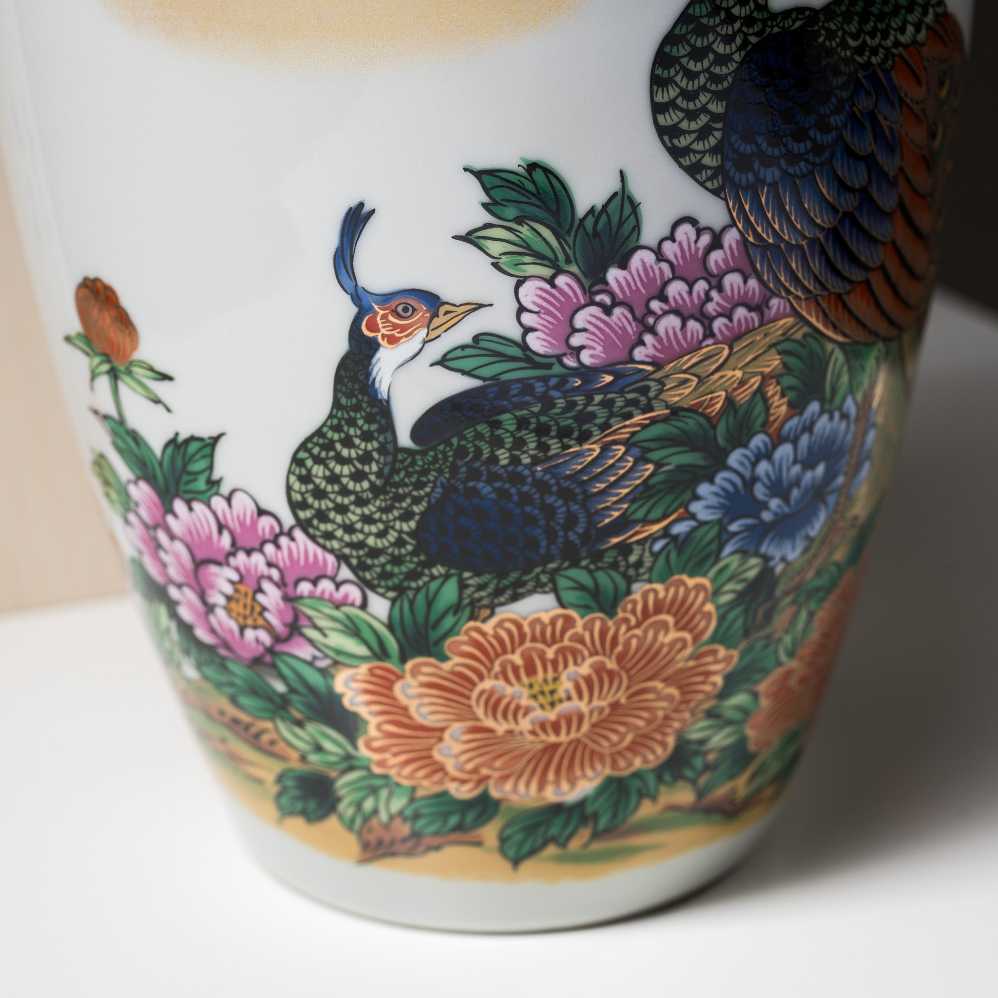 Premium Kutani Ware Vase - Handcrafted Peony & Peacock Design - Japanese Porcelain Art for Home Decor, Wedding Gifts & Luxury Interior Styling
