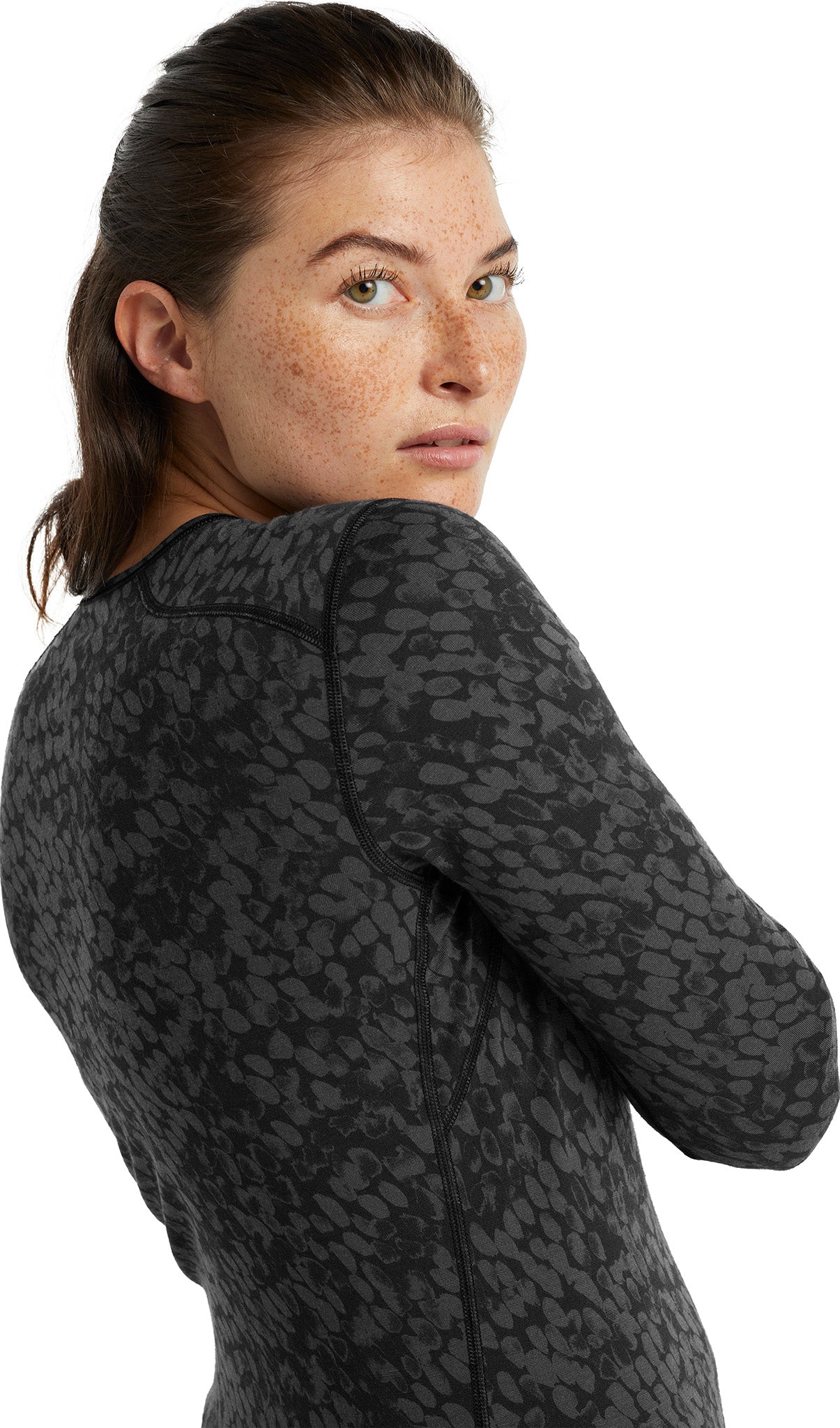 200 Oasis Forest Shadows Long Sleeve Baselayer for Women - Moisture Wicking Thermal Underwear for Hiking, Skiing & Cold Weather Activities