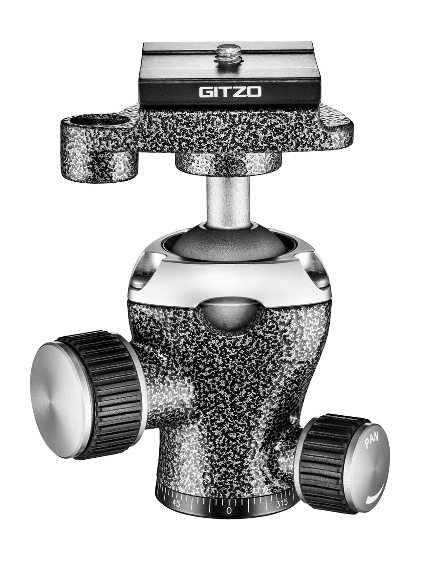 Gitzo Series 1 Traveler Quick Release D Center Ball Head GH1382TQD - Lightweight Carbon Fiber Tripod Head for Travel & Outdoor Photography | Perfect for DSLR, Mirrorless Cameras & Video Shooting