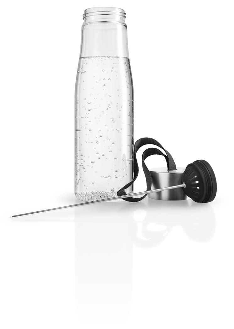 EVA SOLO My Flavour Drinking Bottle 0.5L - BPA-Free, Leakproof & Dishwasher Safe - Scandinavian Design Water Bottle with Carry Strap (Black) - Perfect for Gym, Hiking, Travel & Everyday Hydration