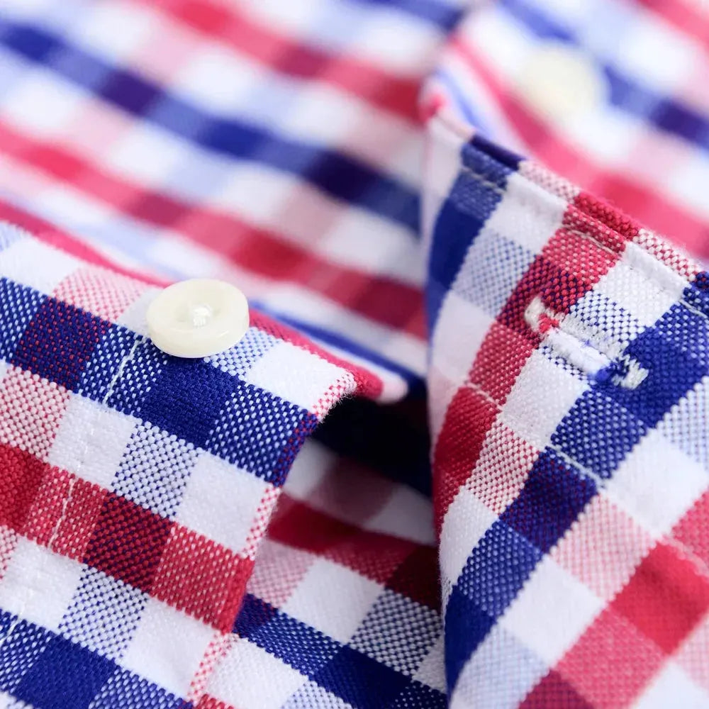Stylish Men's Checkered Shirt with Patch Pockets - Casual Button Down Shirt for Office, Dating & Outdoor Activities