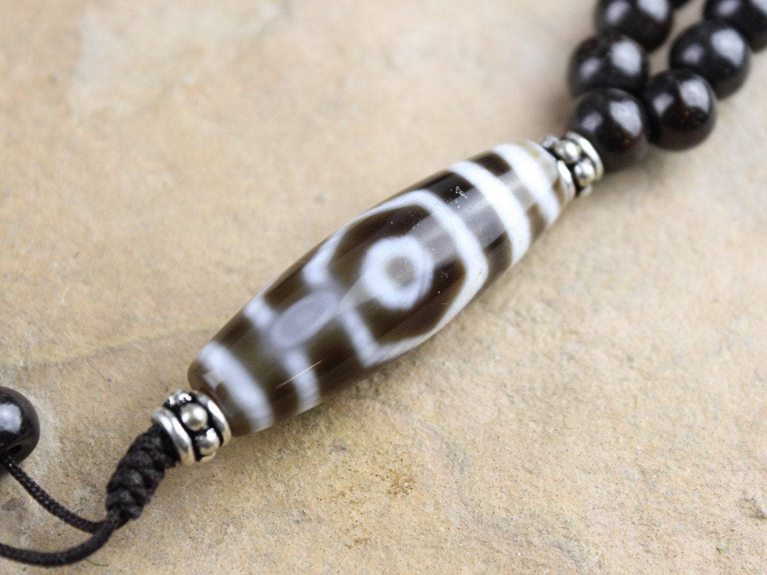 Adjustable Carnelian and Dzi Bead Tibetan Necklace - Spiritual Healing Jewelry for Meditation, Yoga & Energy Protection
